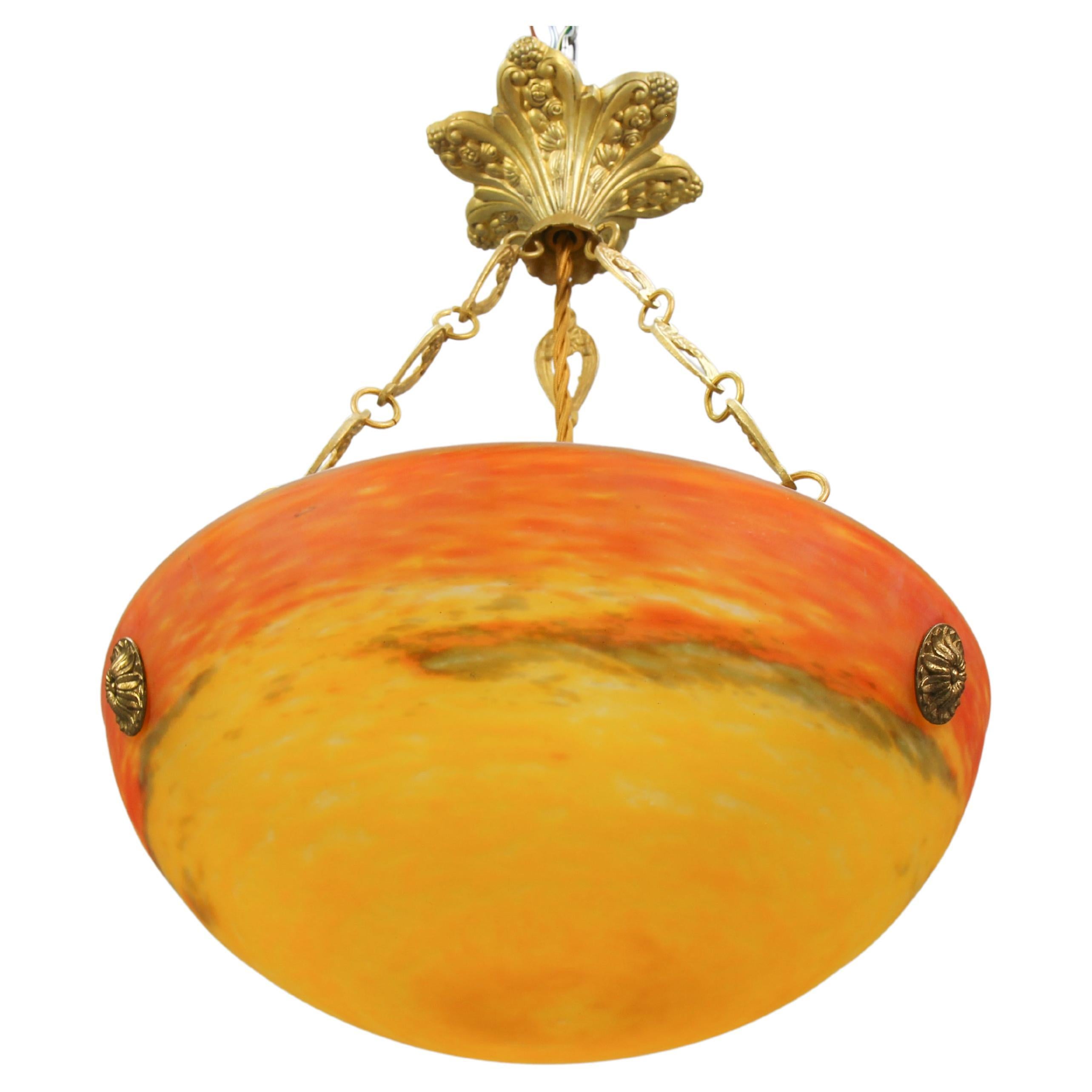Orangefarbene französische Art-Déco-Hängeleuchte von G.V. de Croismare, Muller Frères, 1920er Jahre