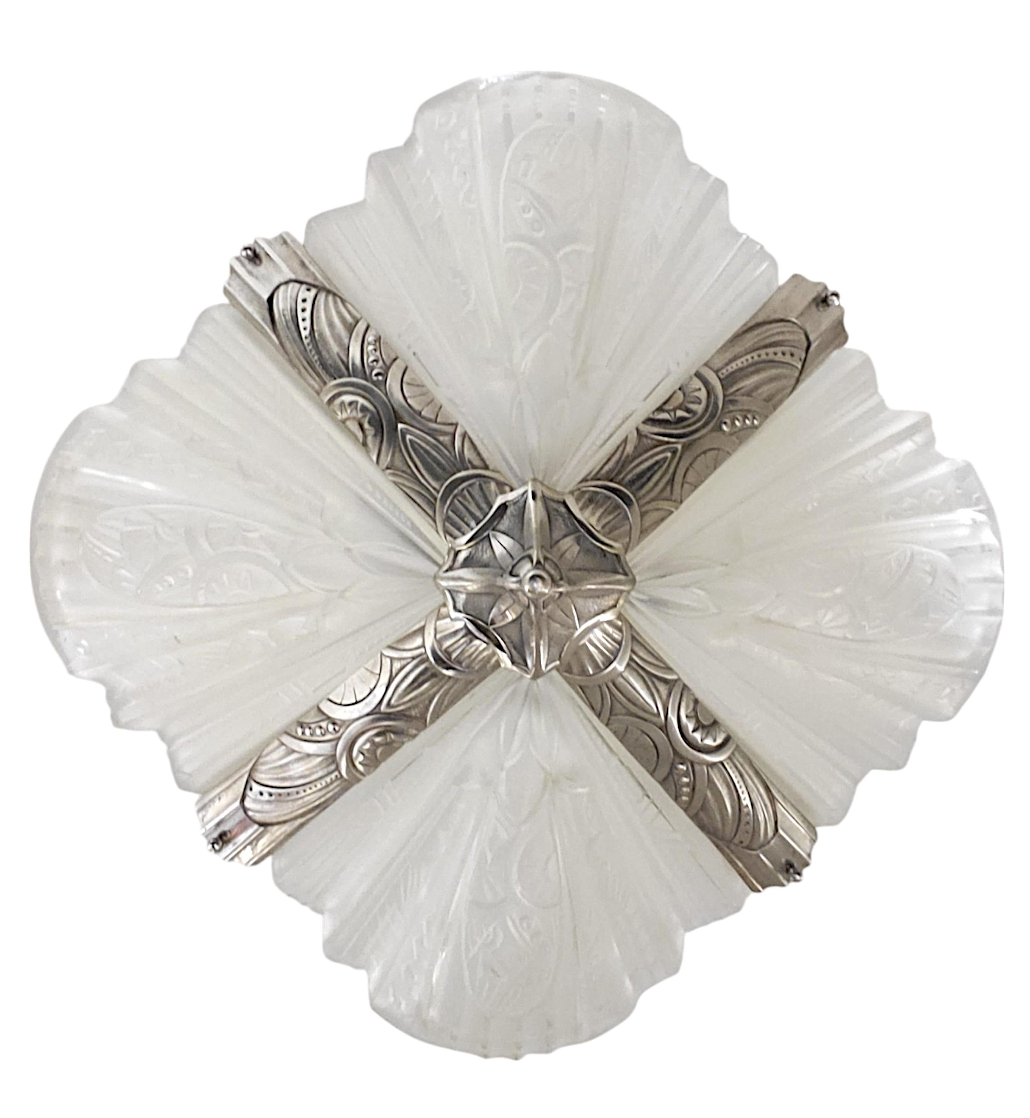 Französisch Art Deco original mattiert Kunstglas Nickel Kronleuchter unterzeichnet Frontisi im Angebot 5