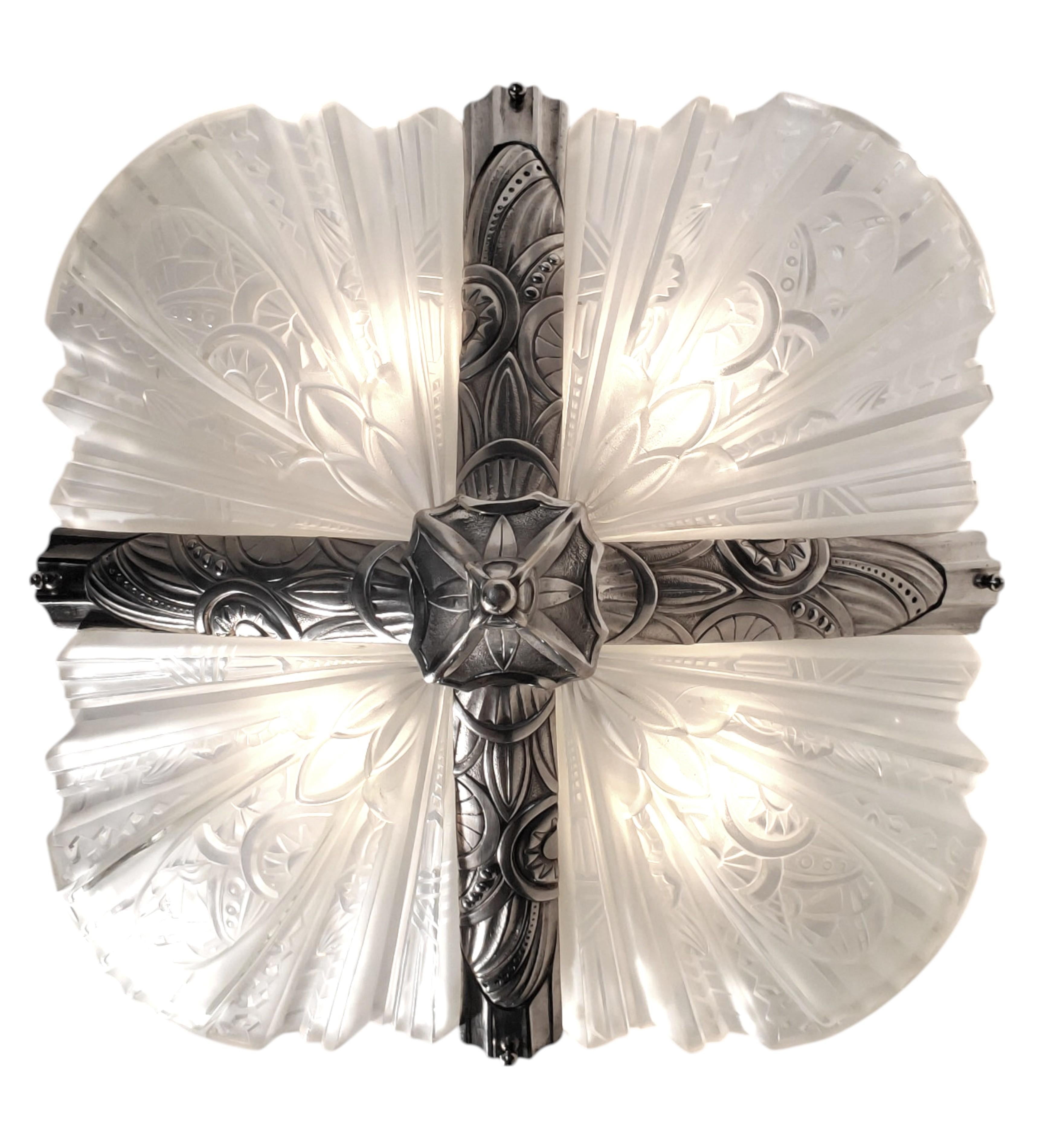 Französisch Art Deco original mattiert Kunstglas Nickel Kronleuchter unterzeichnet Frontisi im Angebot 6
