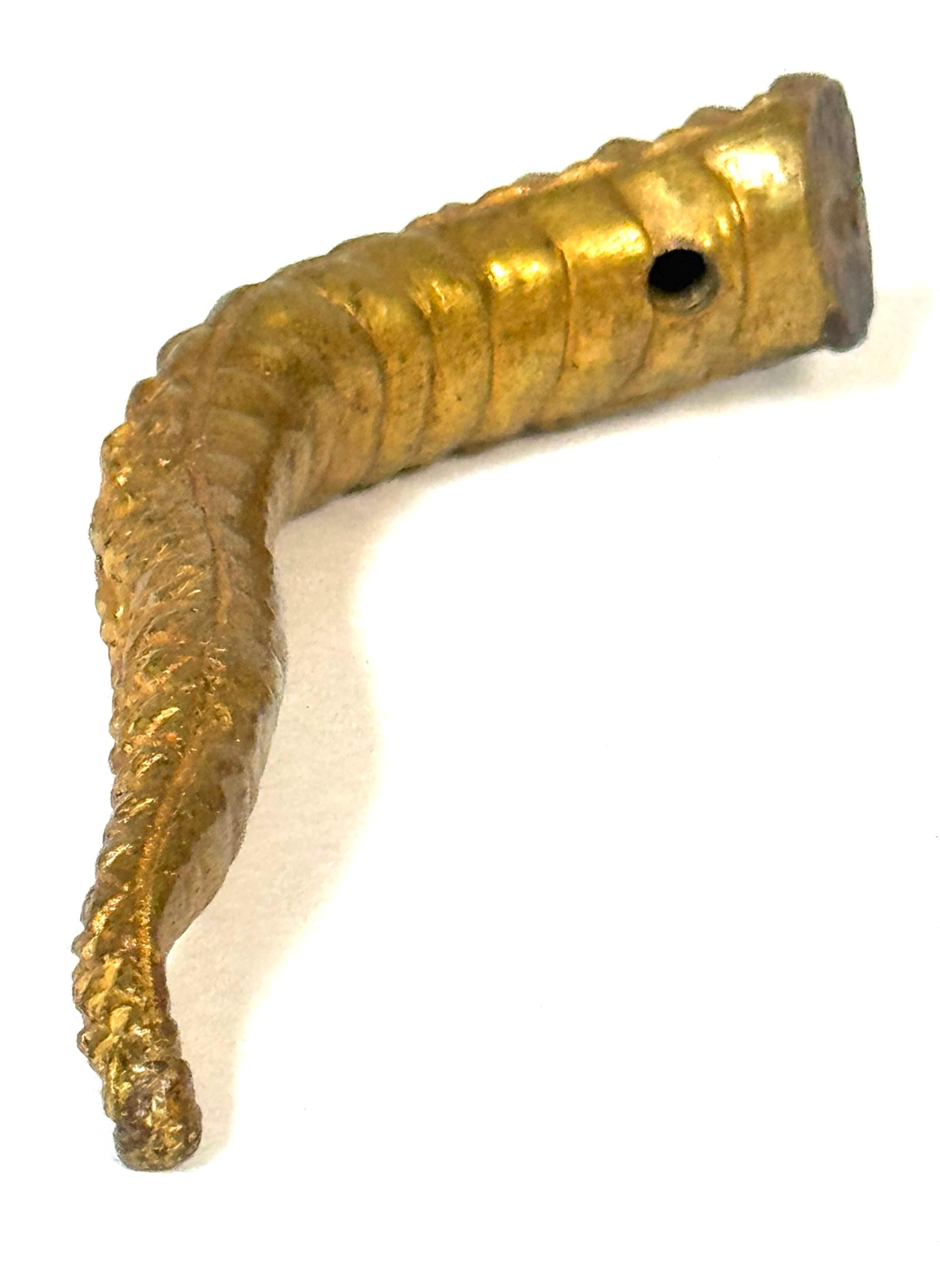 Asa de Serpiente Art Decó Francesa de Ormolu, estampada LT / 2, circa 1925-1935 en venta 8