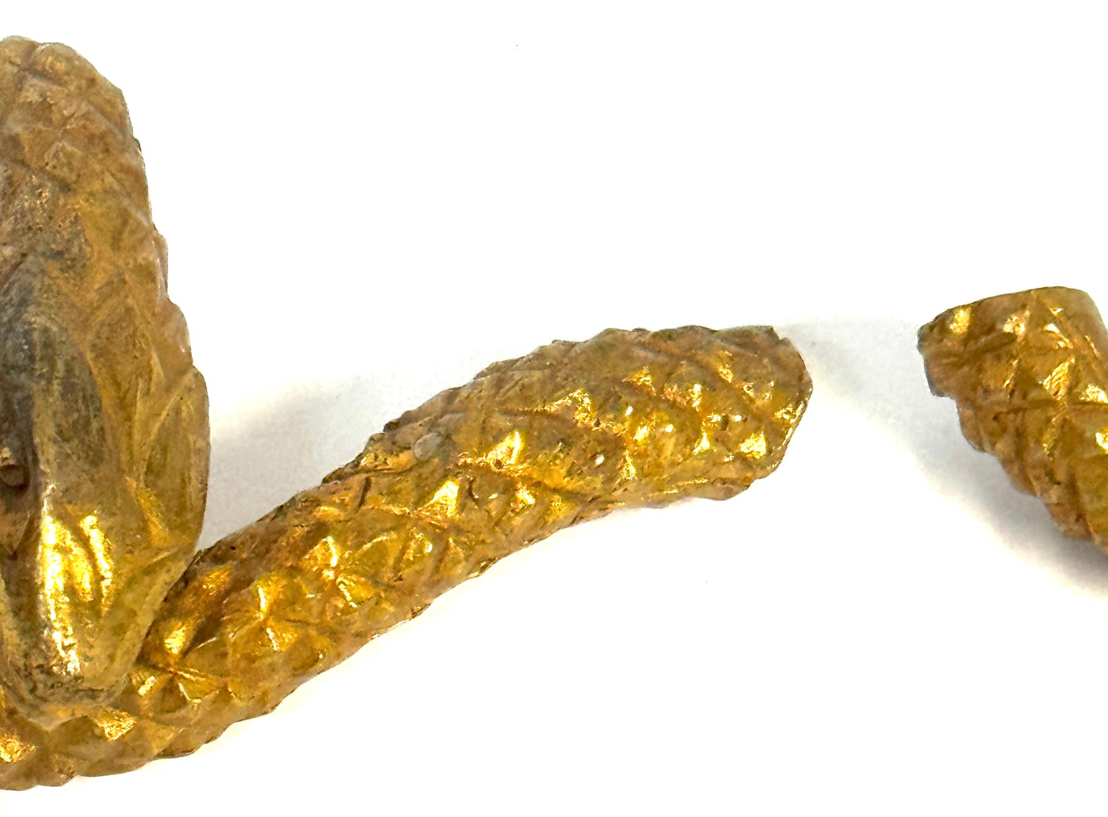 Asa de Serpiente Art Decó Francesa de Ormolu, estampada LT / 2, circa 1925-1935 en Bueno estado para la venta en West Palm Beach, FL
