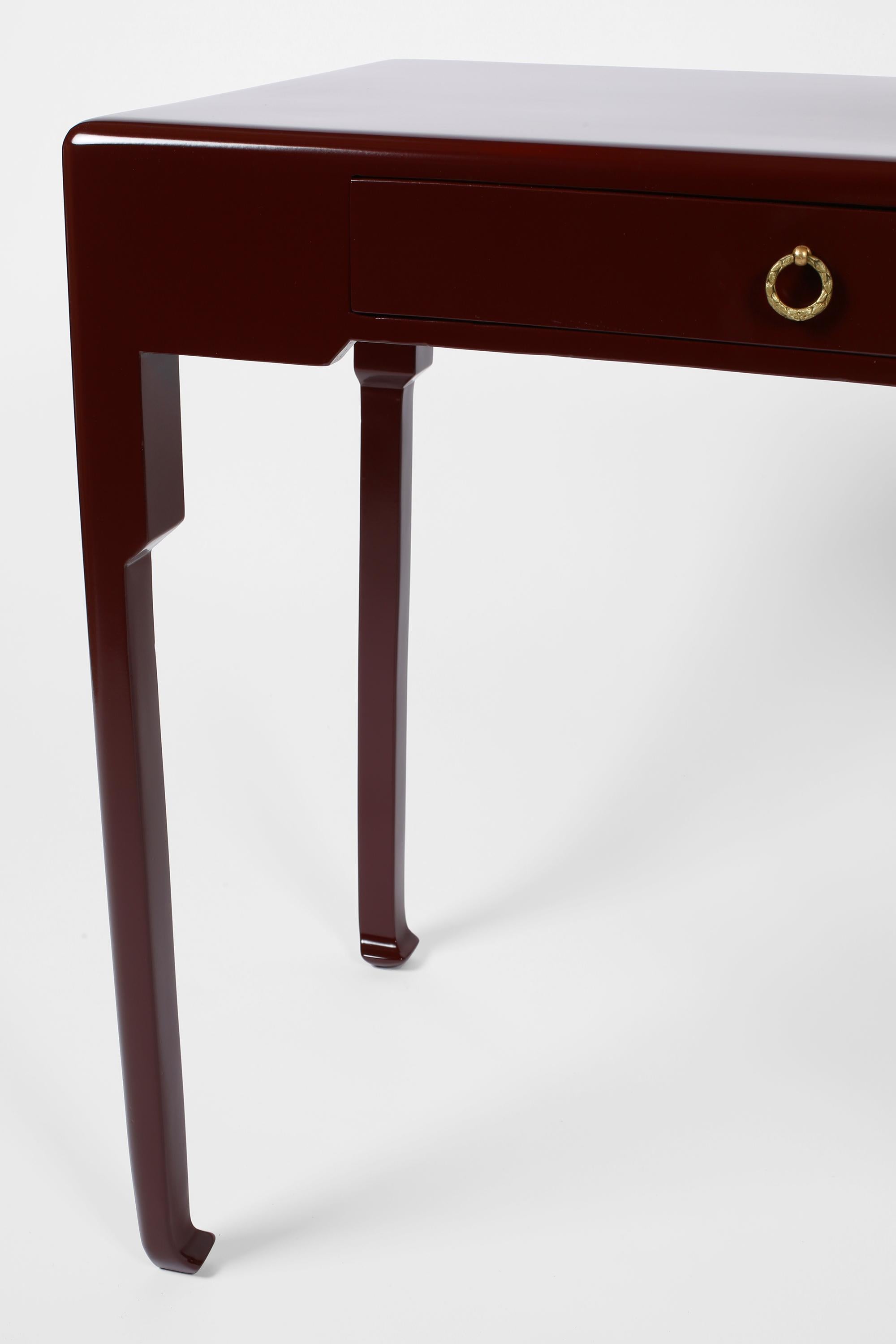 20th Century French Art Deco Oxblood Lacquer Atelier Martine Lamp Table For Sale