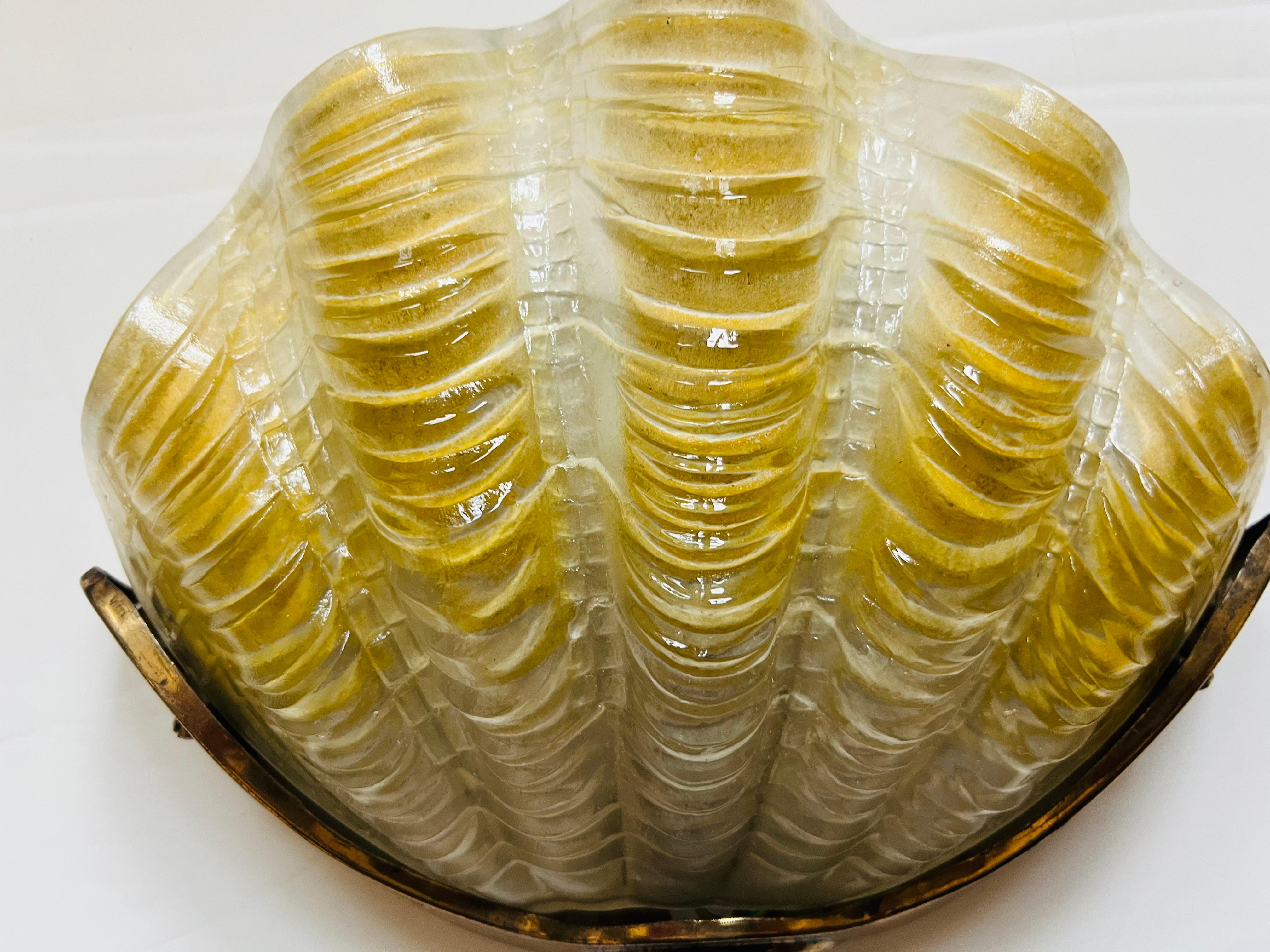 Mid-20th Century French Art Deco Oyster Glass Wall Lamp, 1930 For Sale