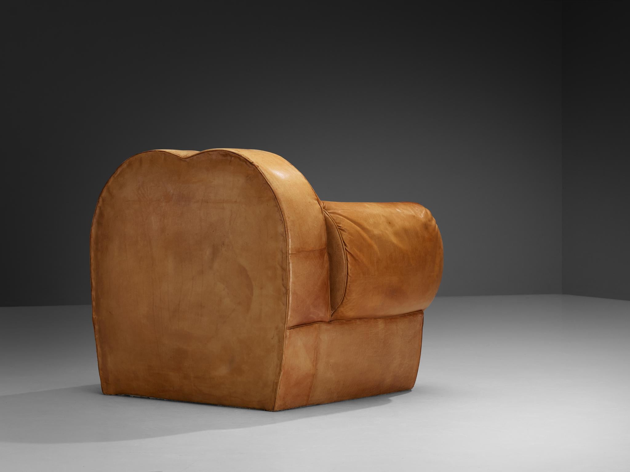 Mid-20th Century French Art Deco Pair of Lounge Chairs in Cognac Leather For Sale