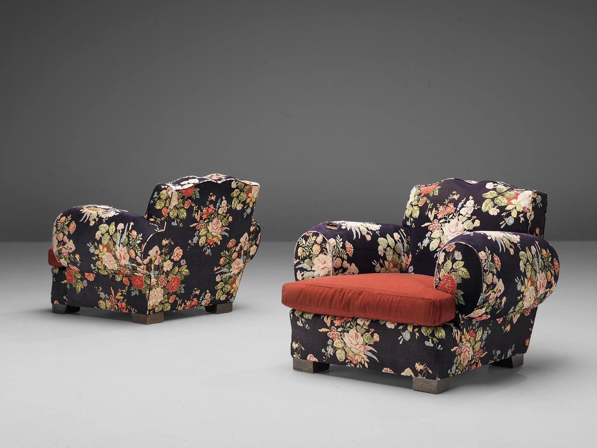 Fabric French Art Deco Pair of Lounge Chairs in Floral Upholstery  For Sale