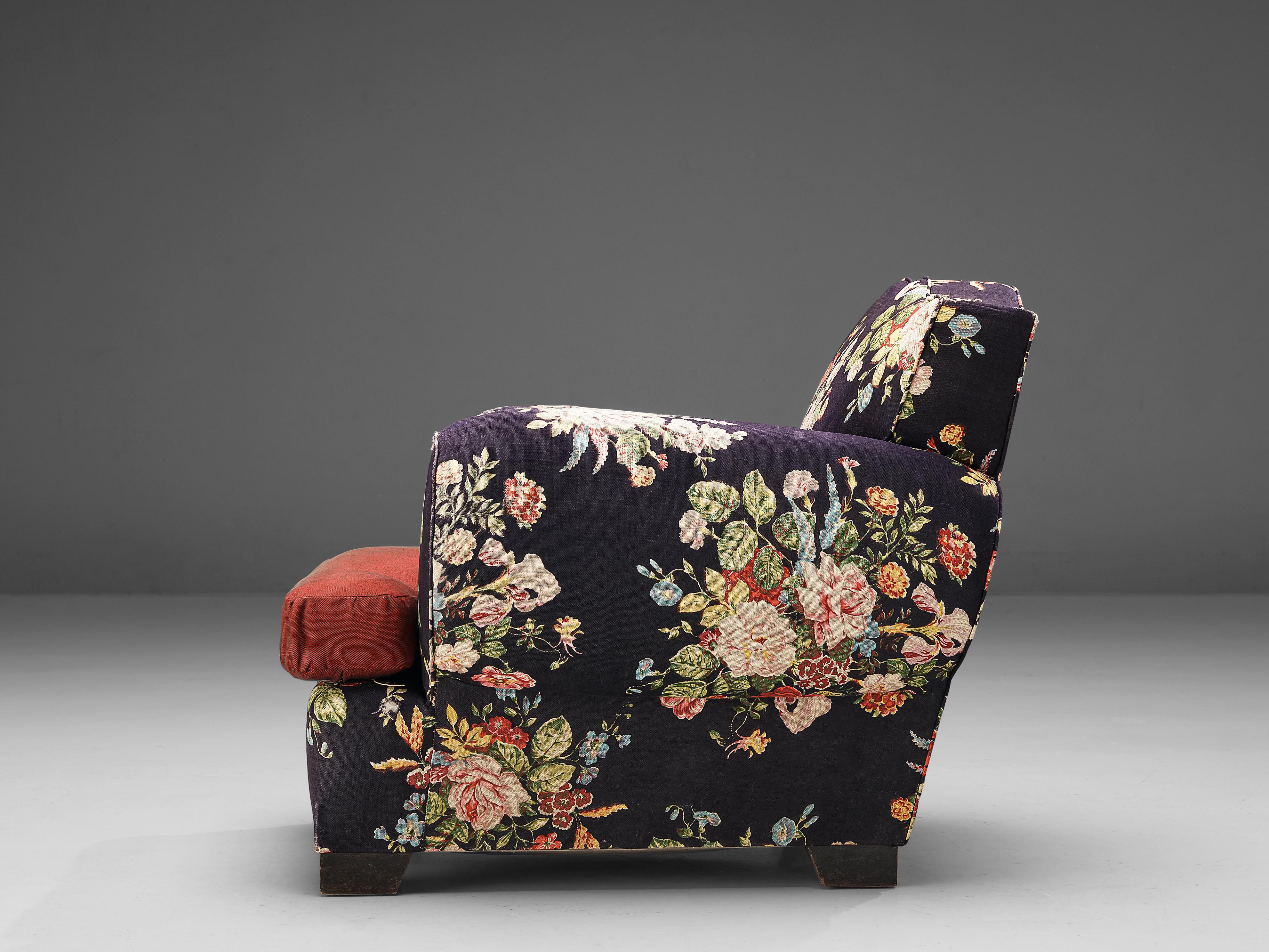 Mid-20th Century French Art Deco Pair of Lounge Chairs in Floral Upholstery