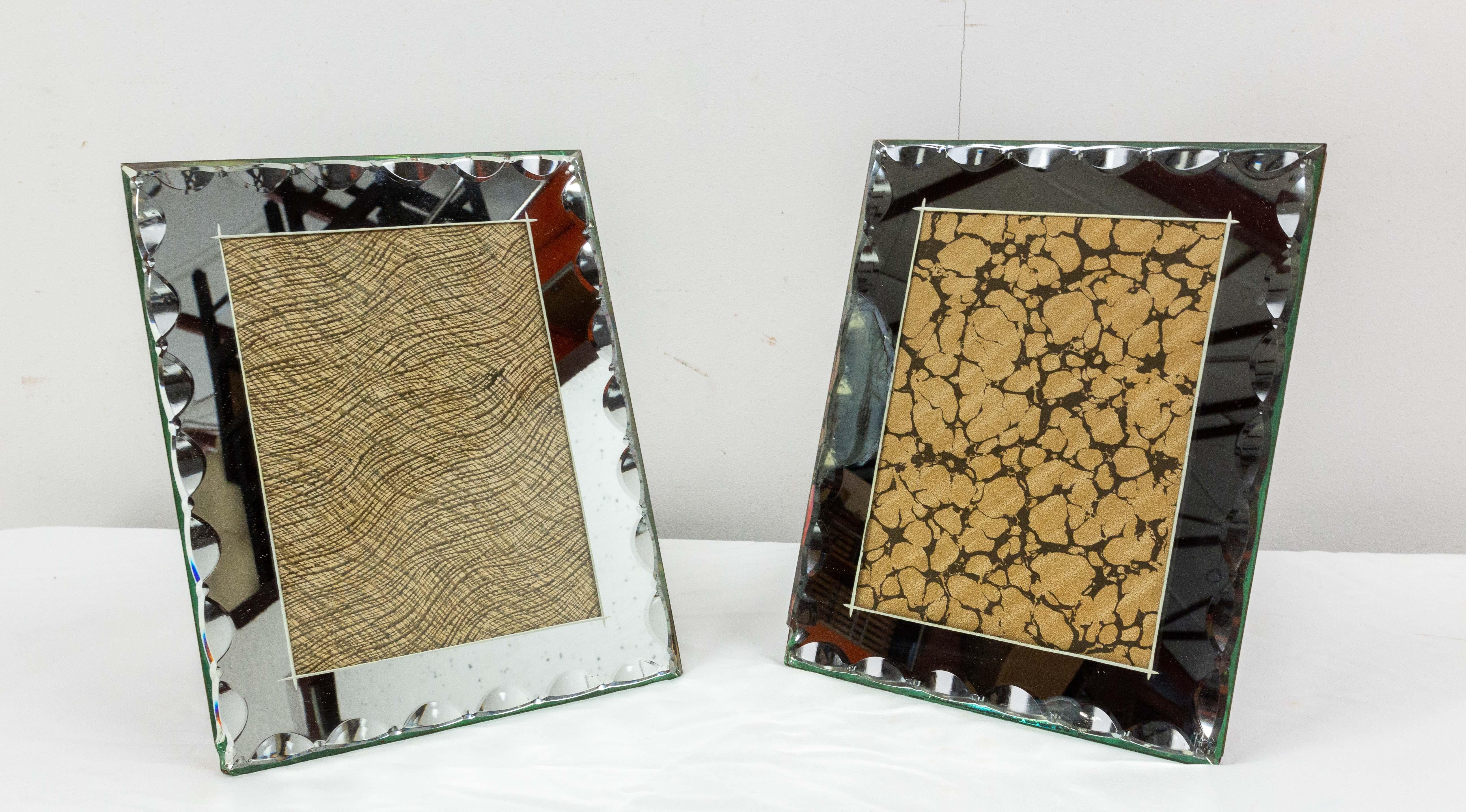 Pair of picture frames in beveled mirror.
French, circa 1930.
Some signs of wear on on the the frame and very small sharps in the left bottom corners, very discrete.
Frames to be placed on a beautiful piece of furniture to highlight it.
Good