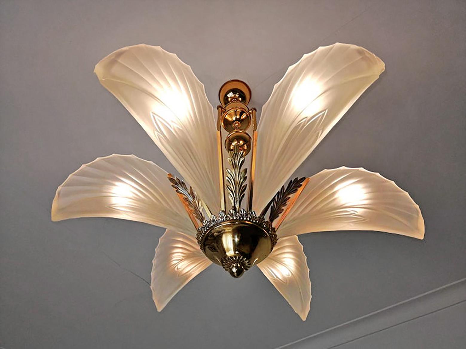 Pair of French Art Deco Palm Tree Feather Chandelier, Frosted Glass & Gilt (PPU) 5
