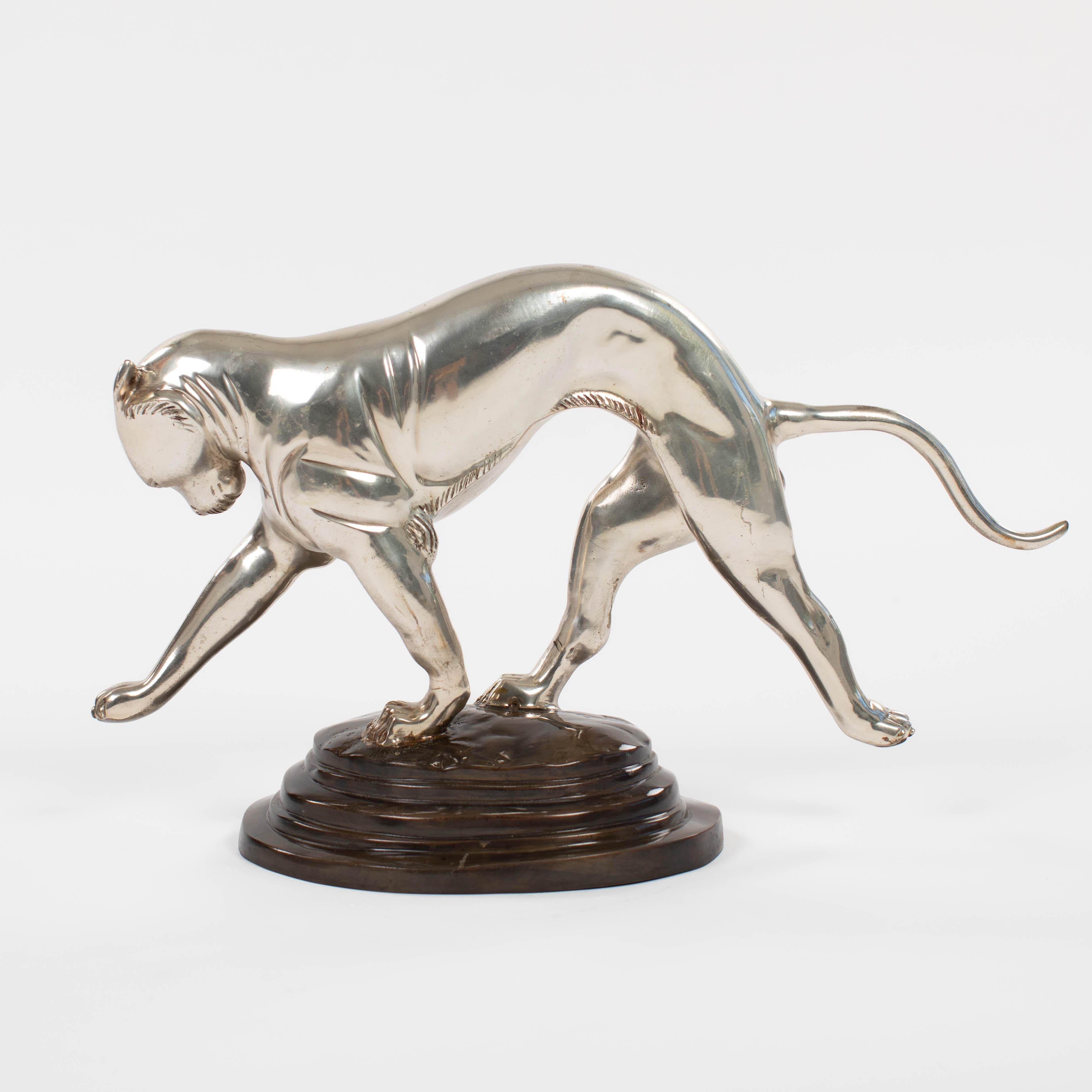 French Art Déco Panther Sculpture in Dynamic Movement Cast Bronze Silvered 1920s In Good Condition For Sale In Salzburg, AT