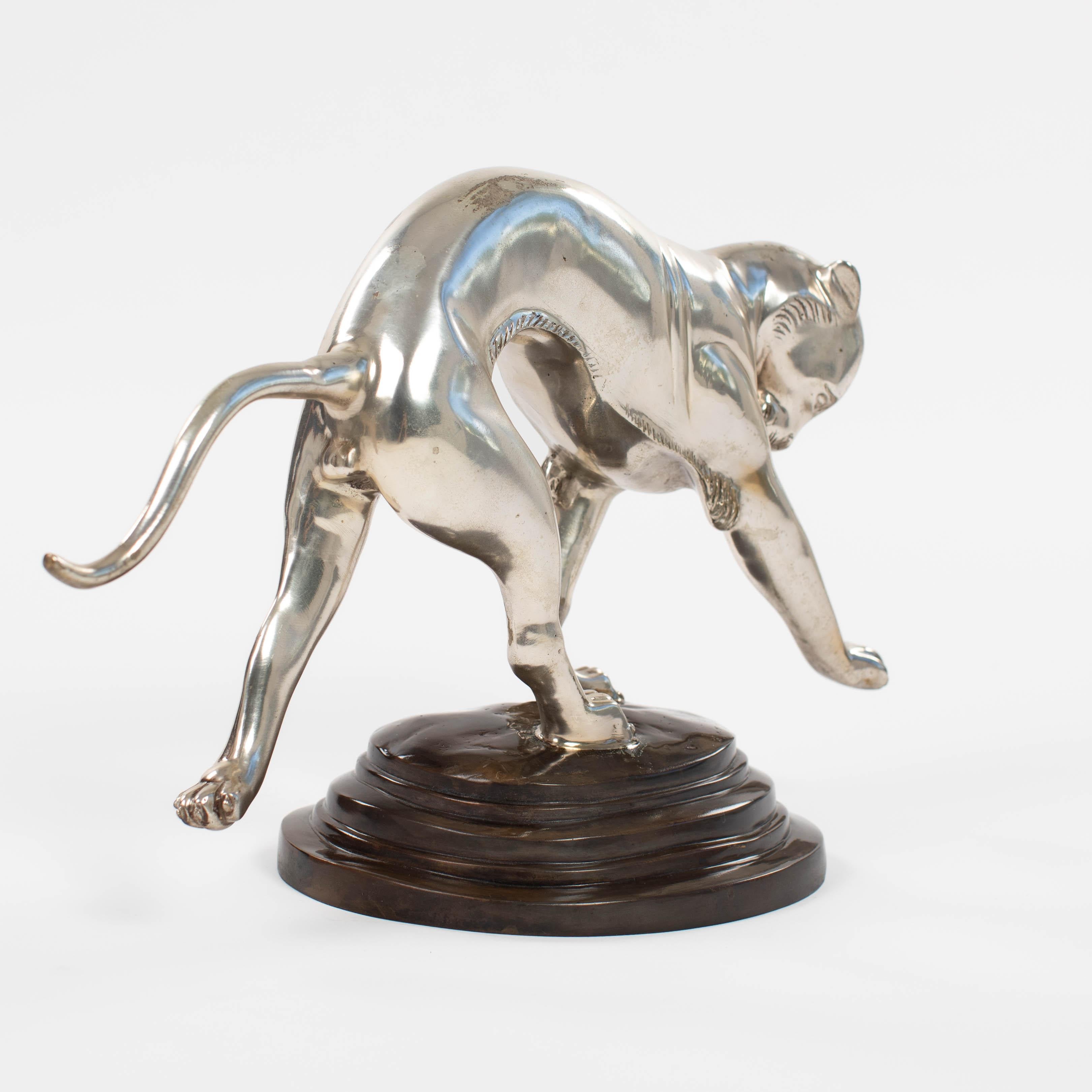 French Art Déco Panther Sculpture in Dynamic Movement Cast Bronze Silvered 1920s For Sale 1