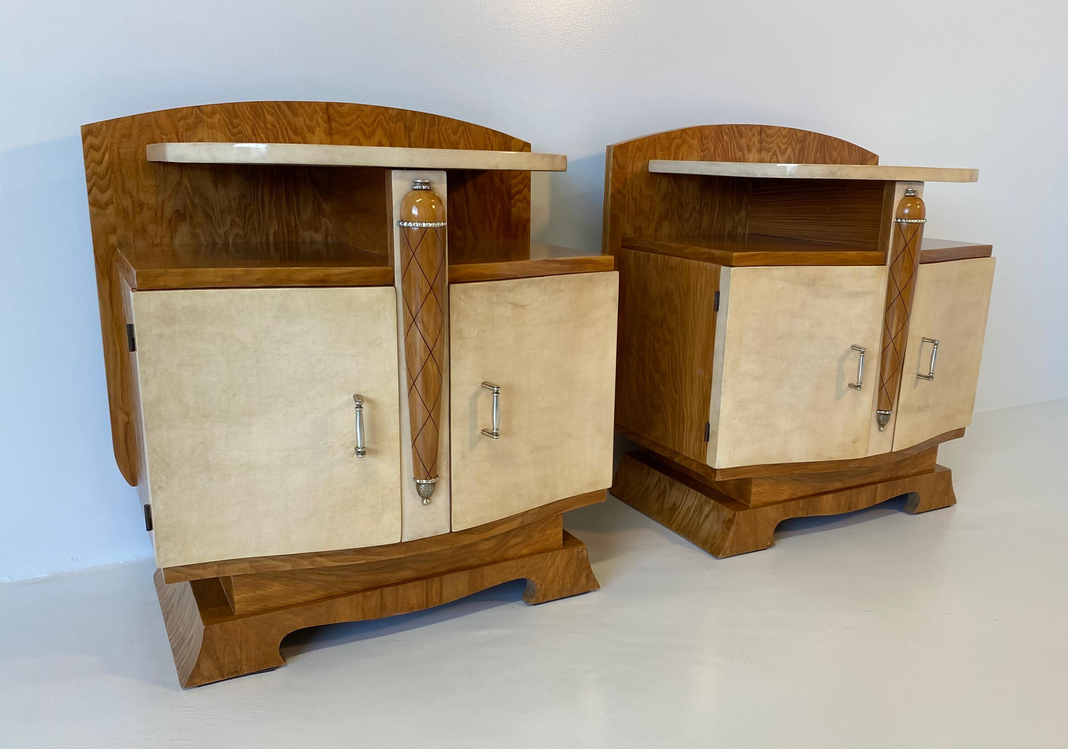 French Art Deco Parchment And Ash Tree Nightstands, 1930s In Good Condition In Meda, MB