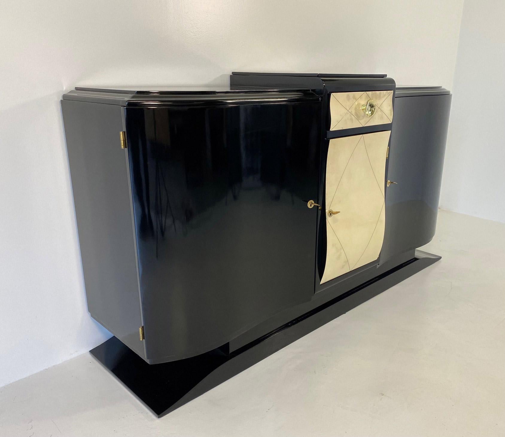 Mid-20th Century French Art Deco Parchment and Black Lacquer Sideboard, 1930s For Sale