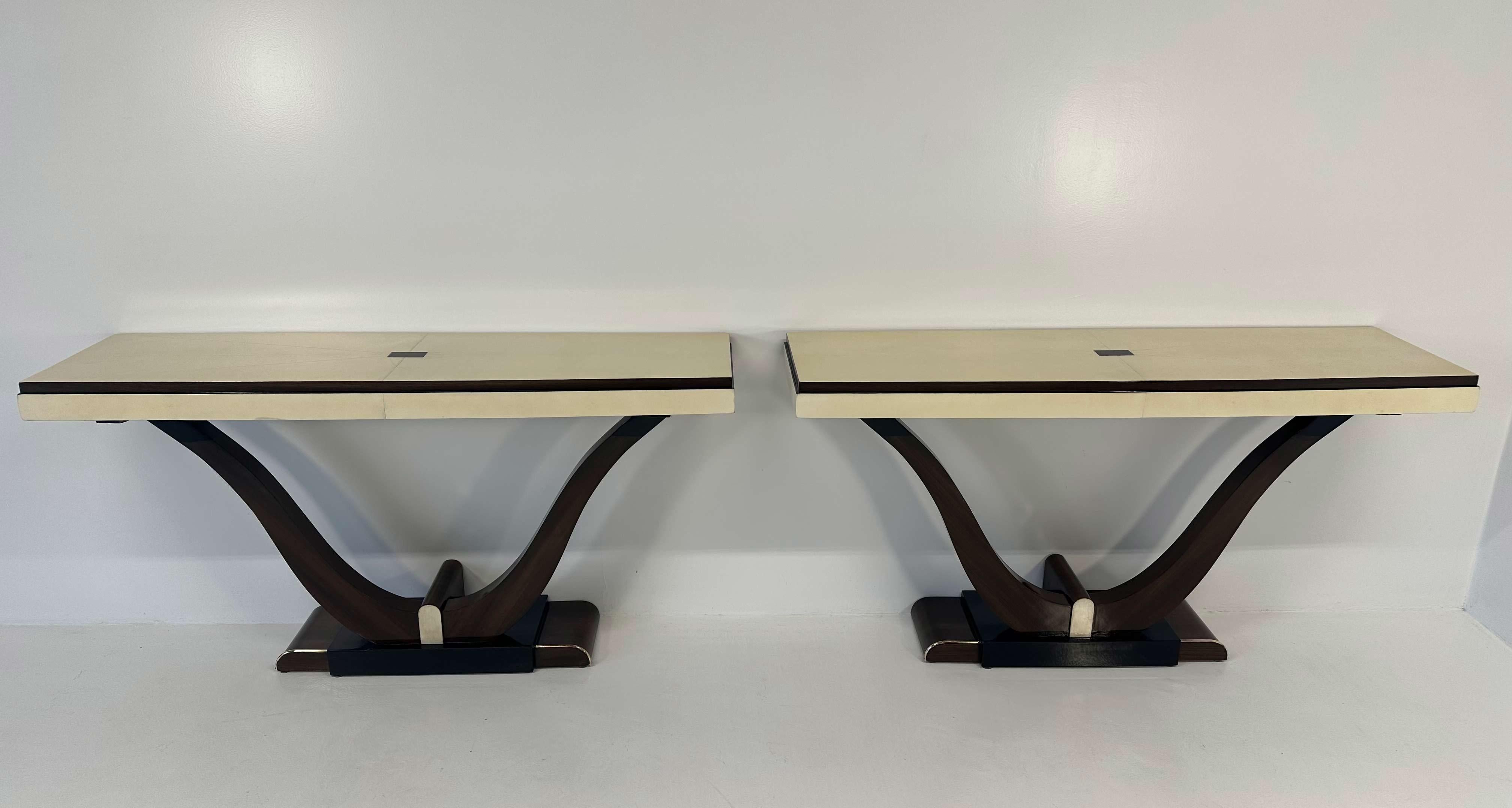 French Art Deco Parchment, Macassar Ebony, Brass Pair Of Twin Consoles, 1930s In Good Condition For Sale In Meda, MB