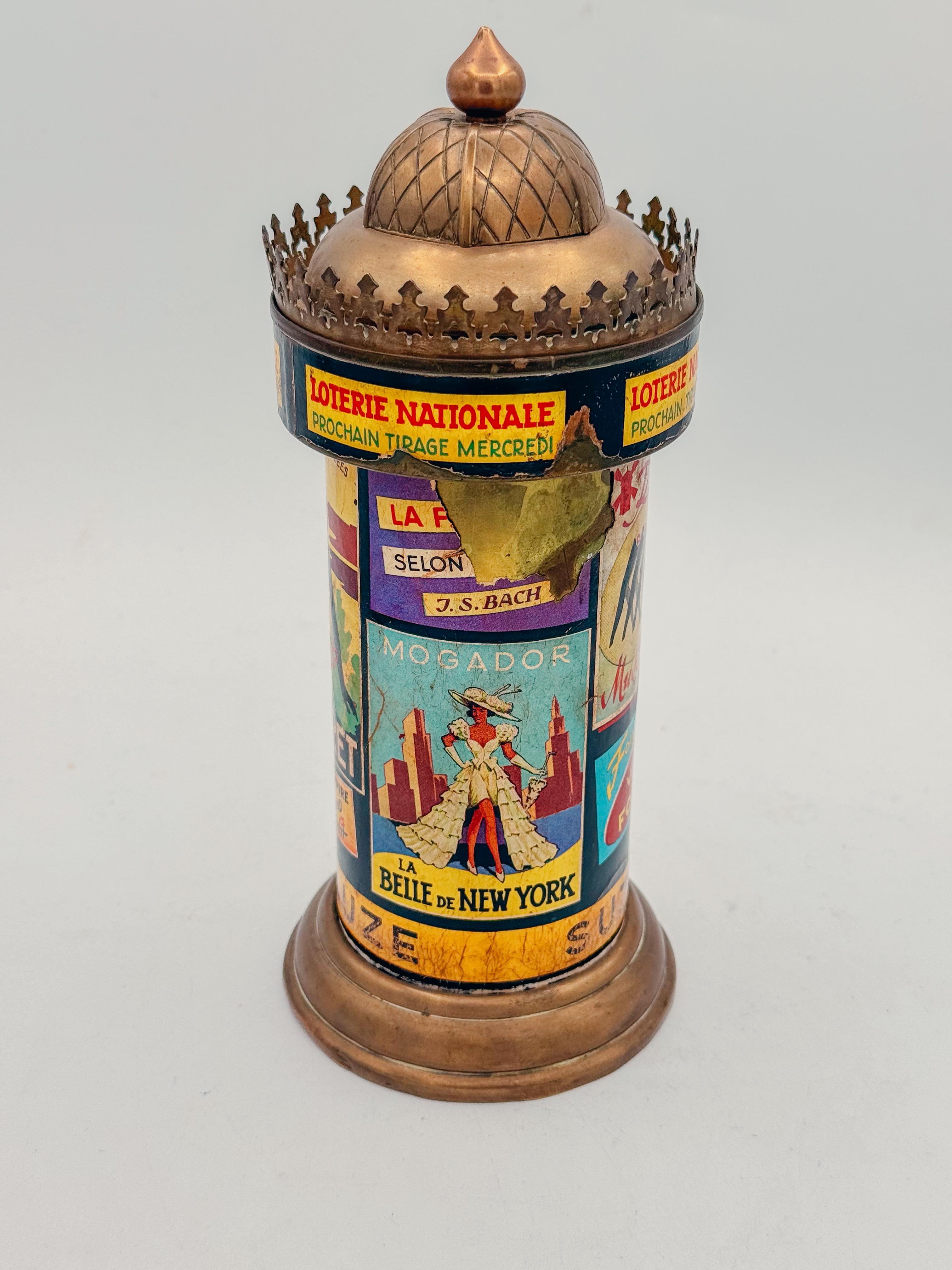 Art déco Kiosque à cigarettes mécanique Art Déco Parisien - Laiton 1930s en vente