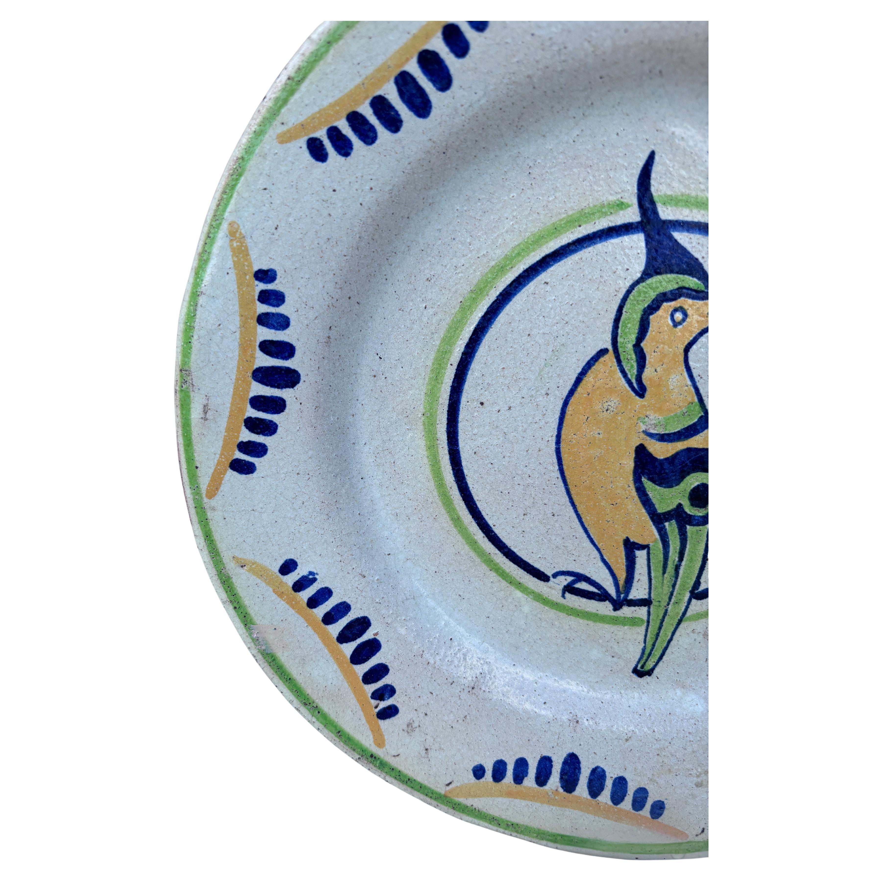 Französischer Art Deco Papageienteller Primavera (Art déco) im Angebot