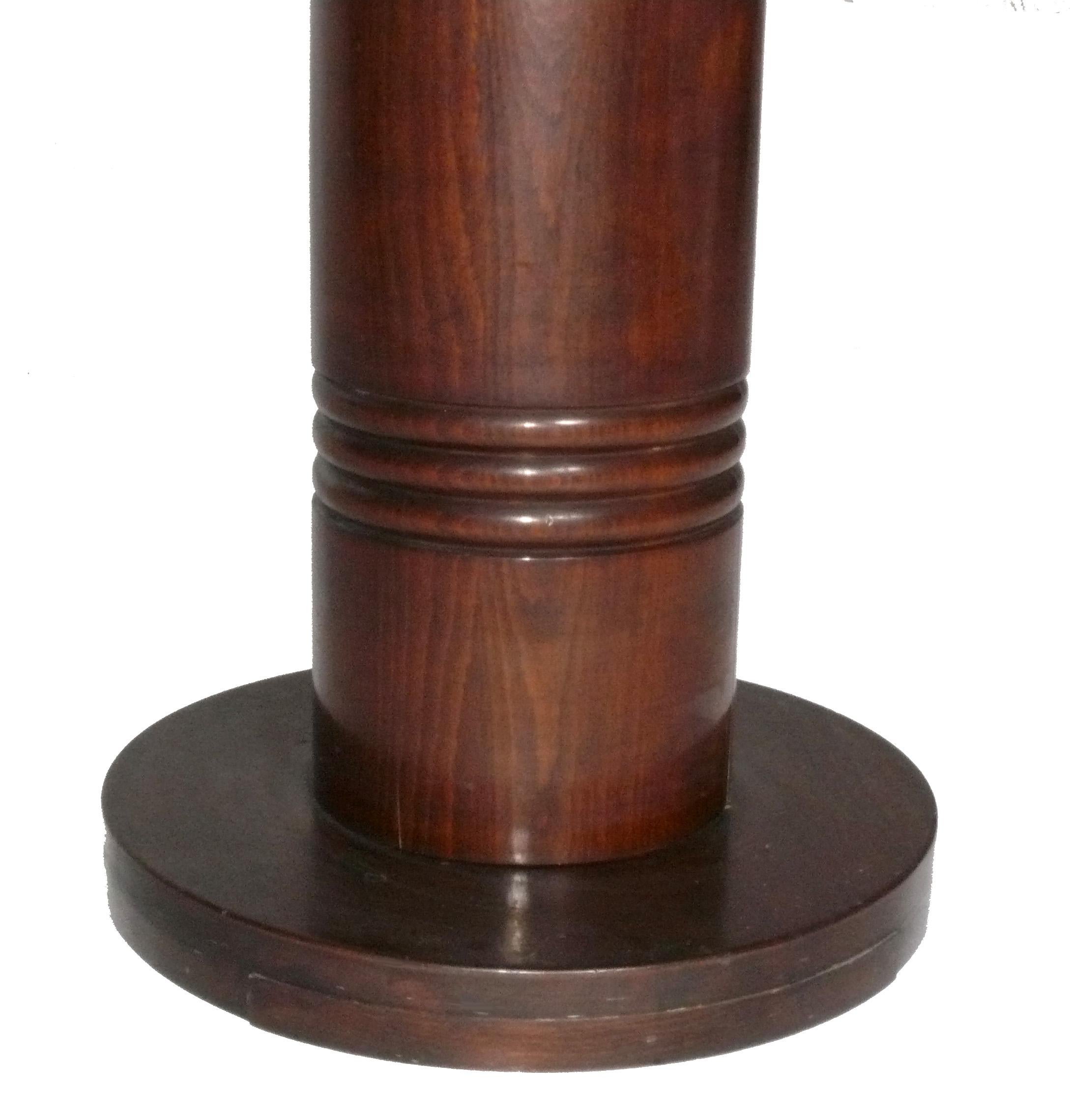 Français Guéridon ou lampe Art Déco français circa 1930 Refinished Your Choice Color en vente