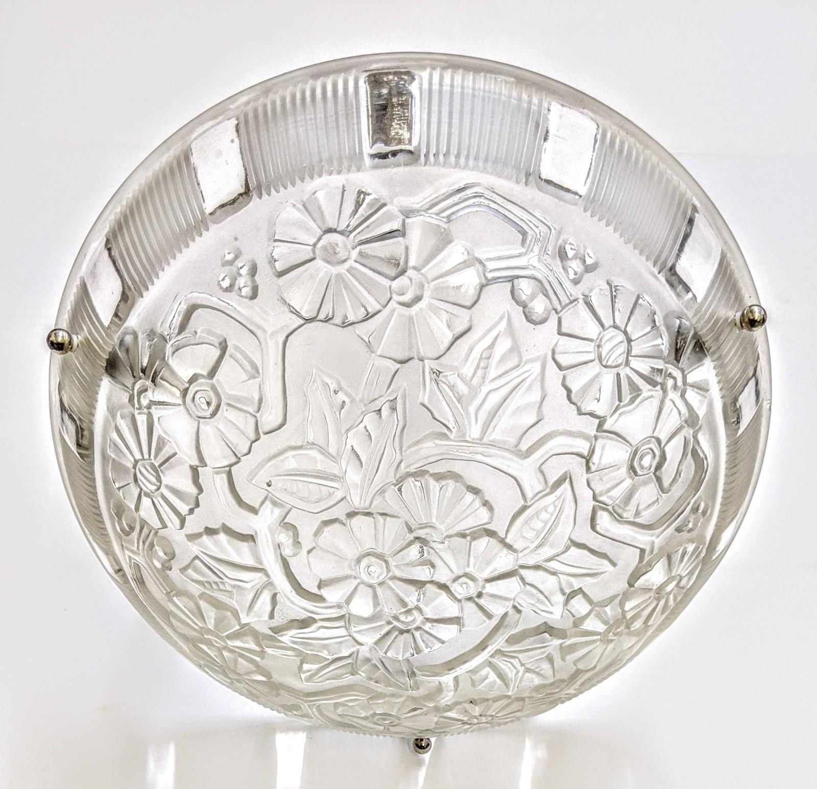 20th Century French Art Deco Pendant Chandelier by Hettier Vincent