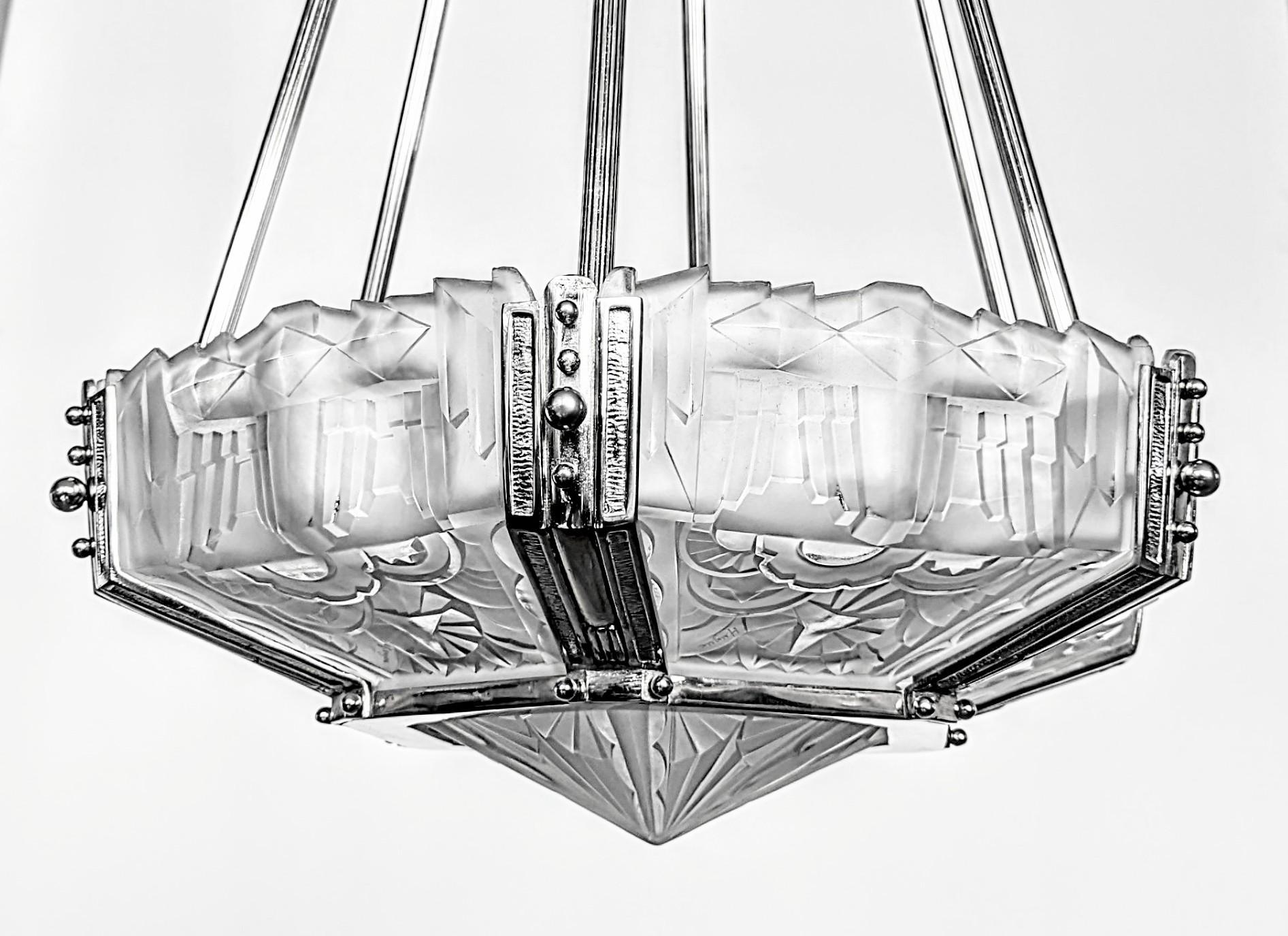 French Art Deco Pendant Chandelier by Hugue In Good Condition For Sale In Long Island City, NY
