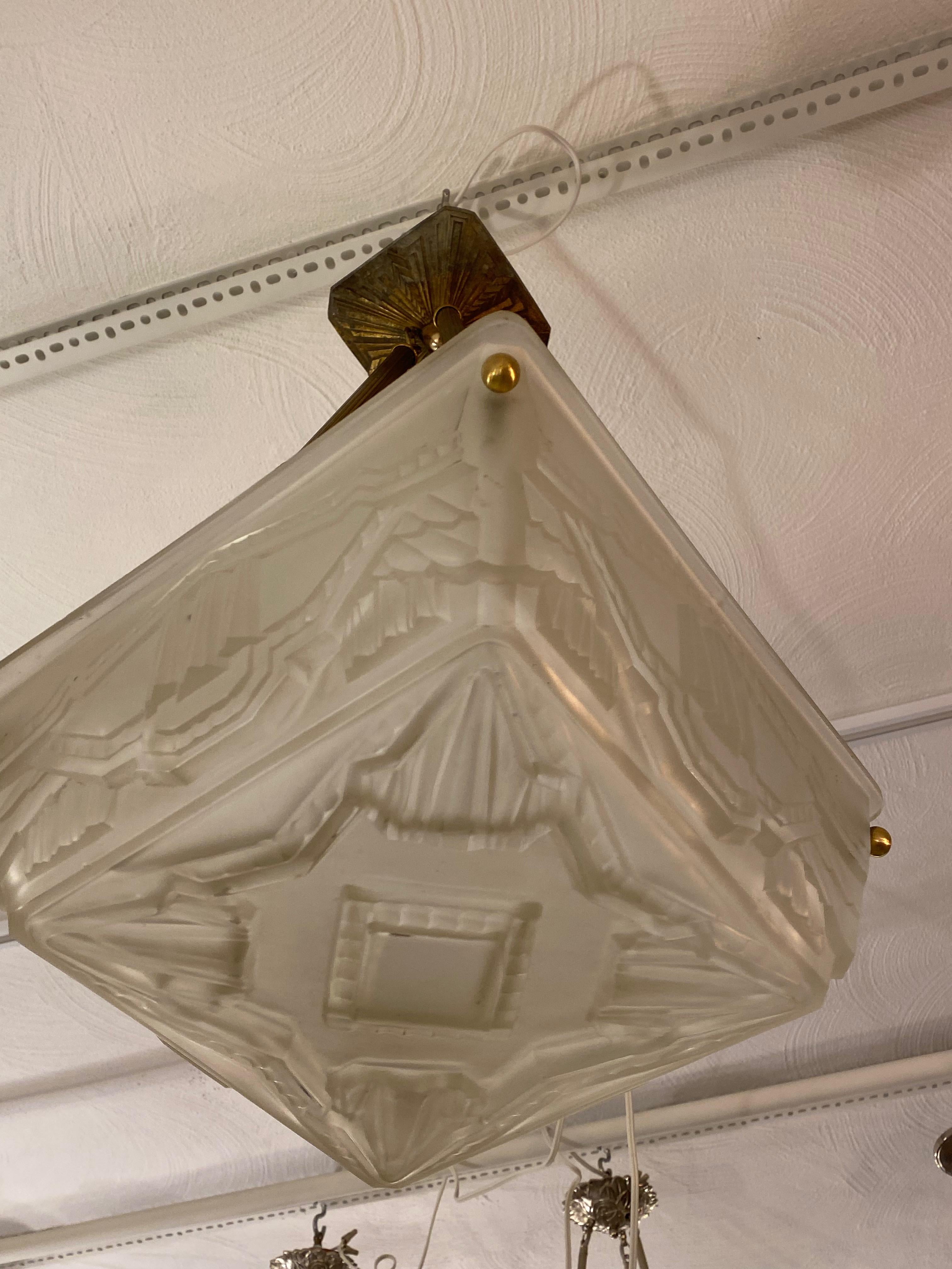 French Art Deco Pendant Chandelier by Sabino In Good Condition For Sale In North Bergen, NJ