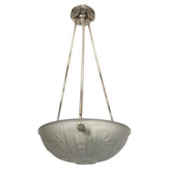 French Art Deco Pendant Chandelier in the manner of Degue