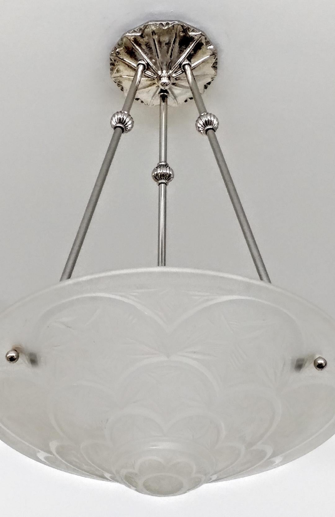 French Art Deco Pendant Chandelier Singed Hanots In Good Condition In Long Island City, NY