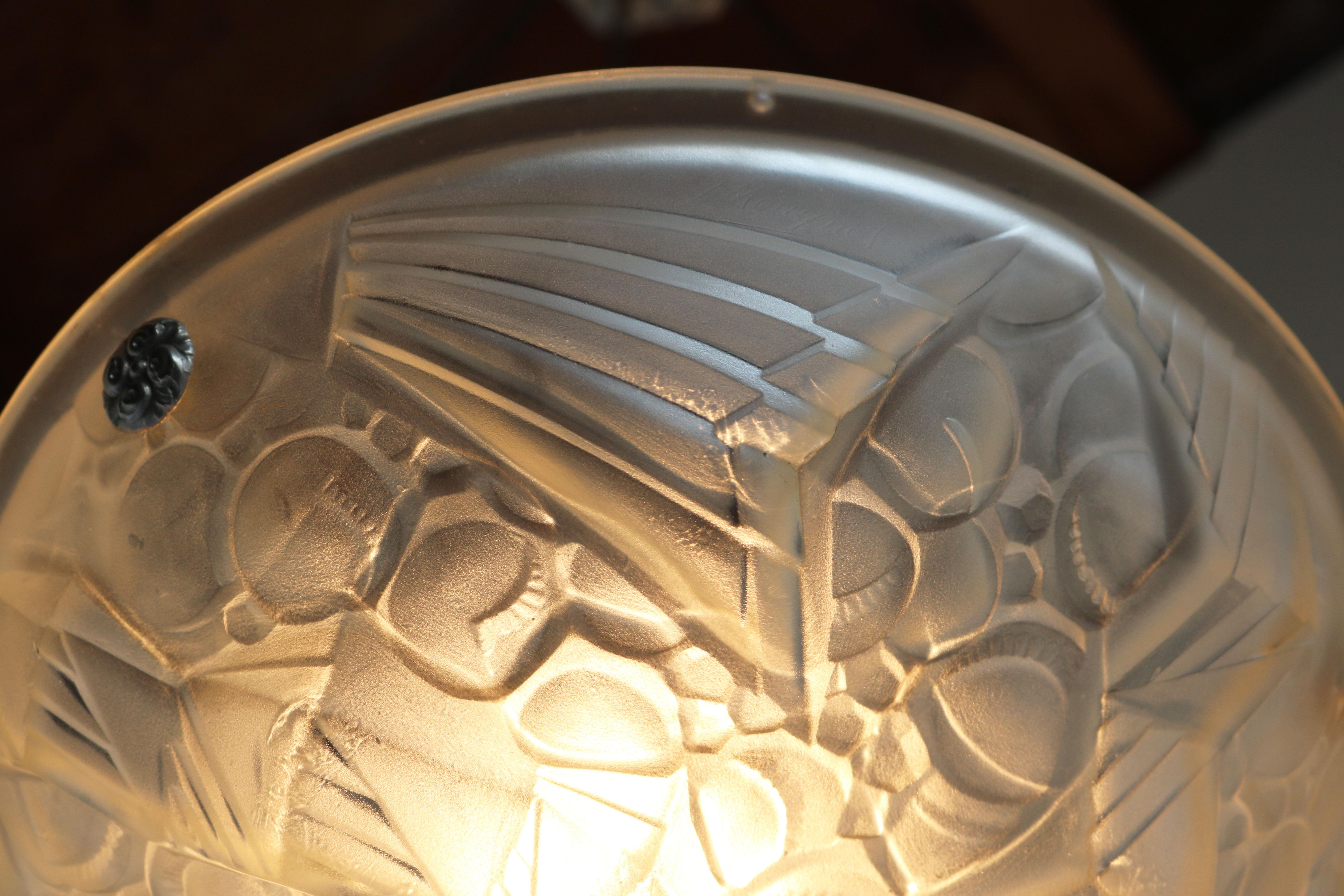 Lampe à suspension/lustre Art Déco français ancien en verre chiné Mouynet chanté, 1920 en vente 1