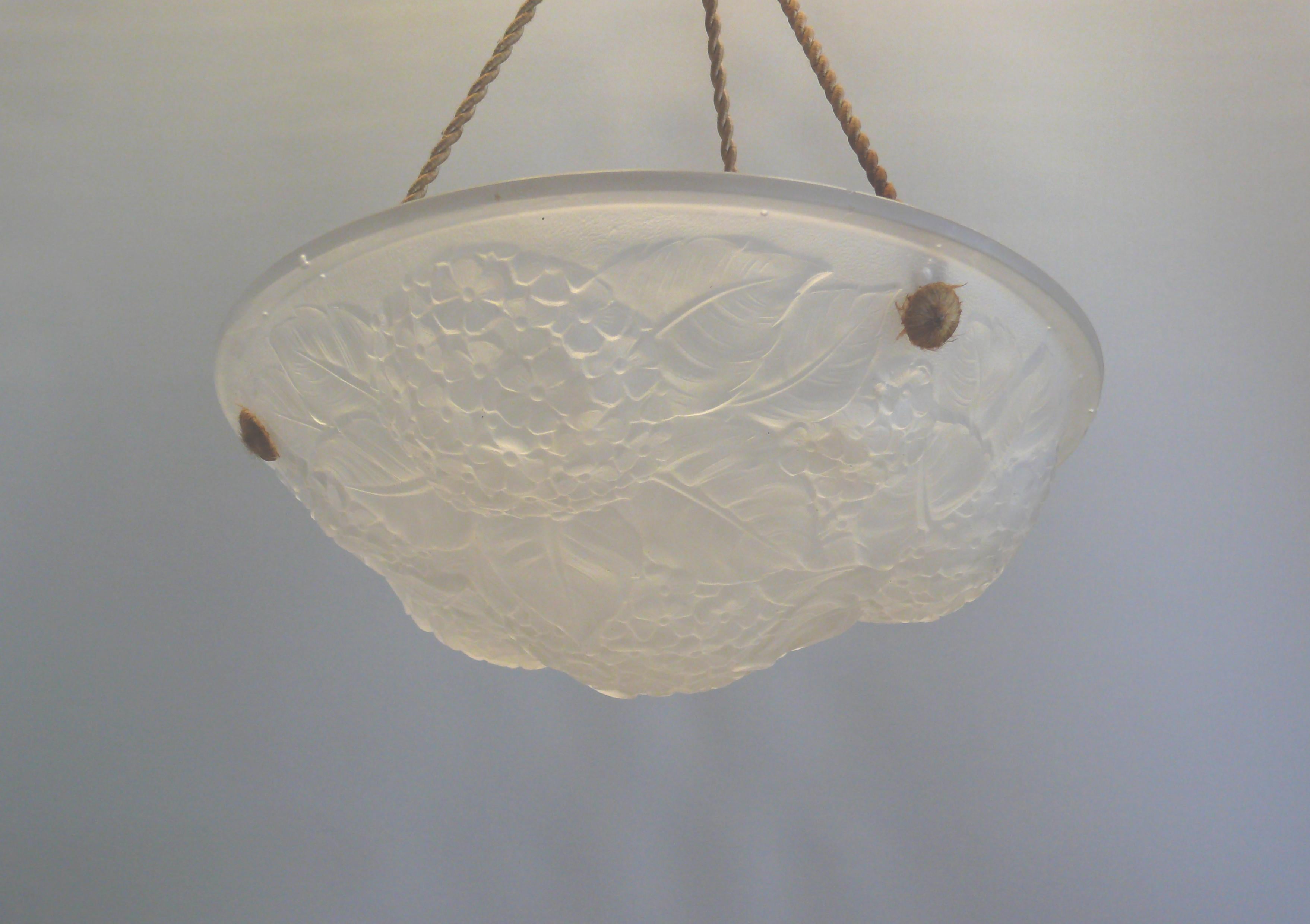 20th Century French Art Déco Pendant Light, 1920s - 1930s For Sale