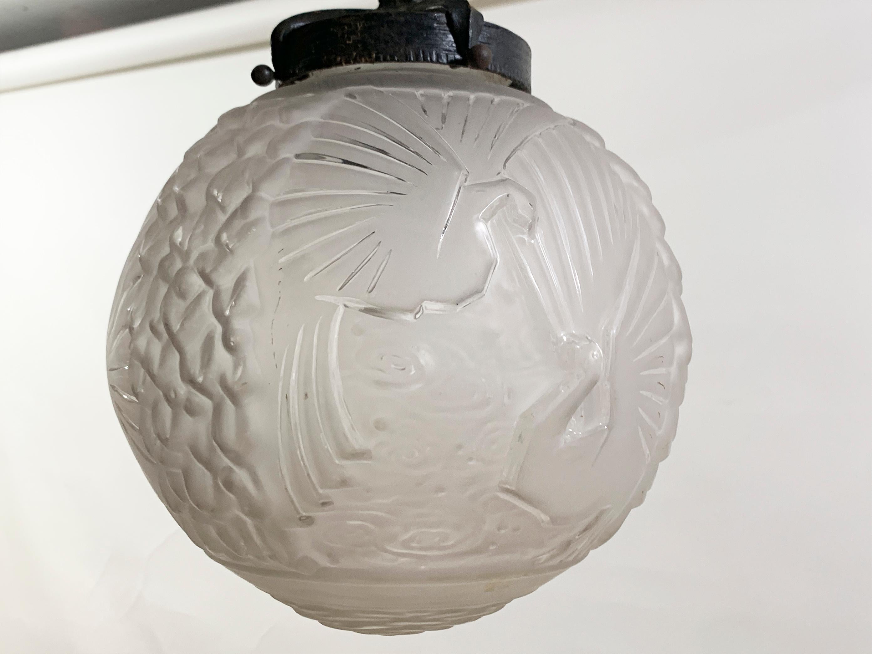 Molded French Art Déco Pendant Light Signed Muller Frères Luneville, circa 1920 For Sale