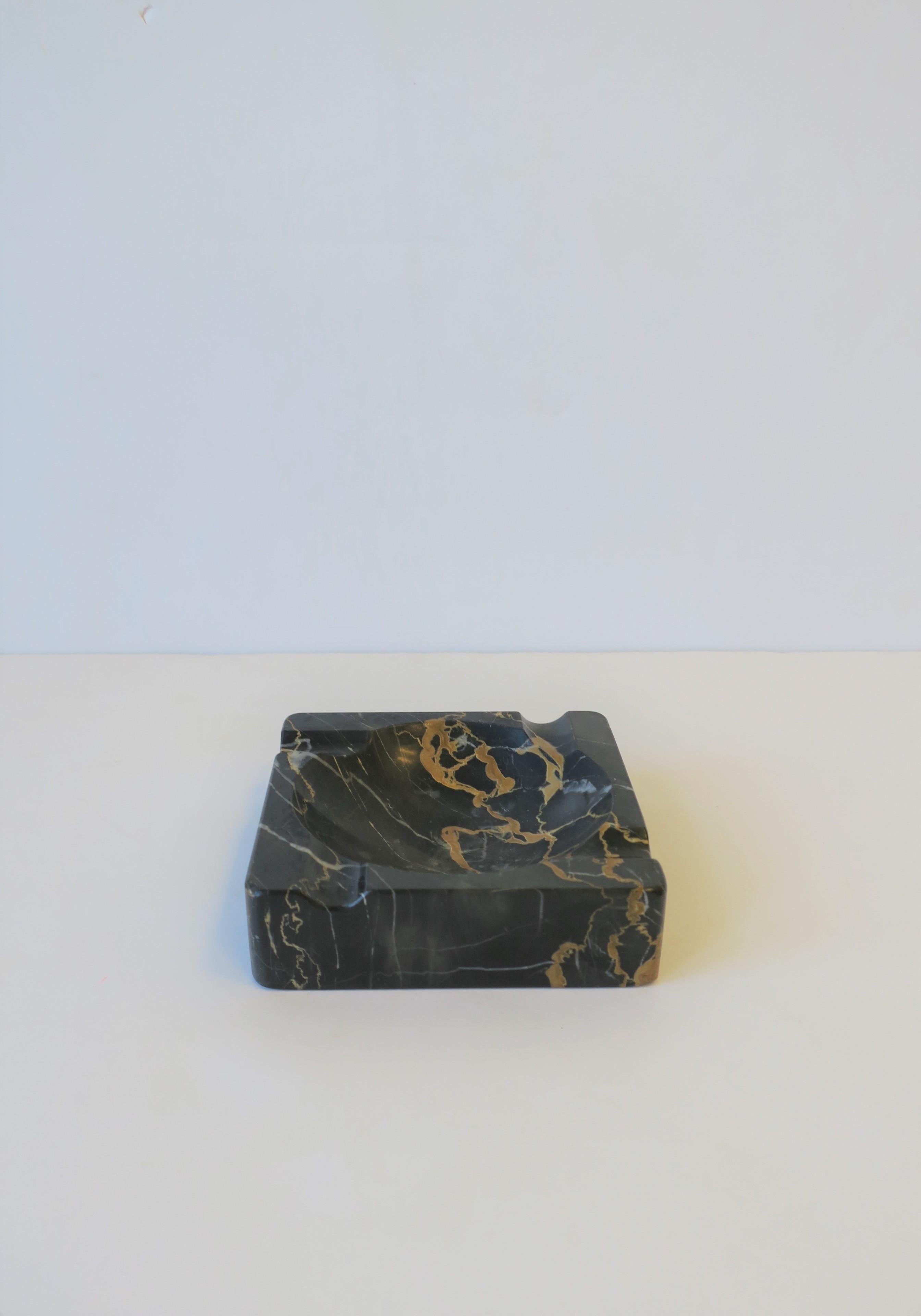French Art Deco Period Black Marble Ashtray or Vide-Poche 10