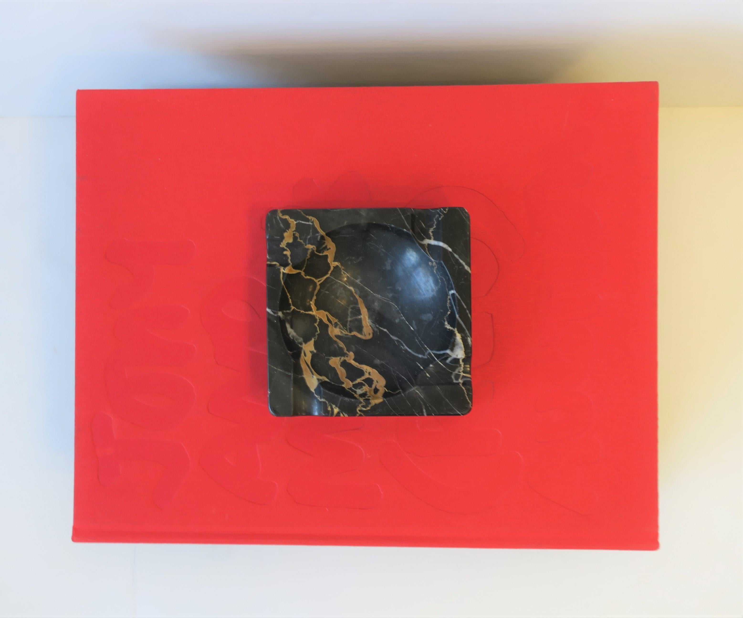 Mid-20th Century French Art Deco Period Black Marble Ashtray or Vide-Poche