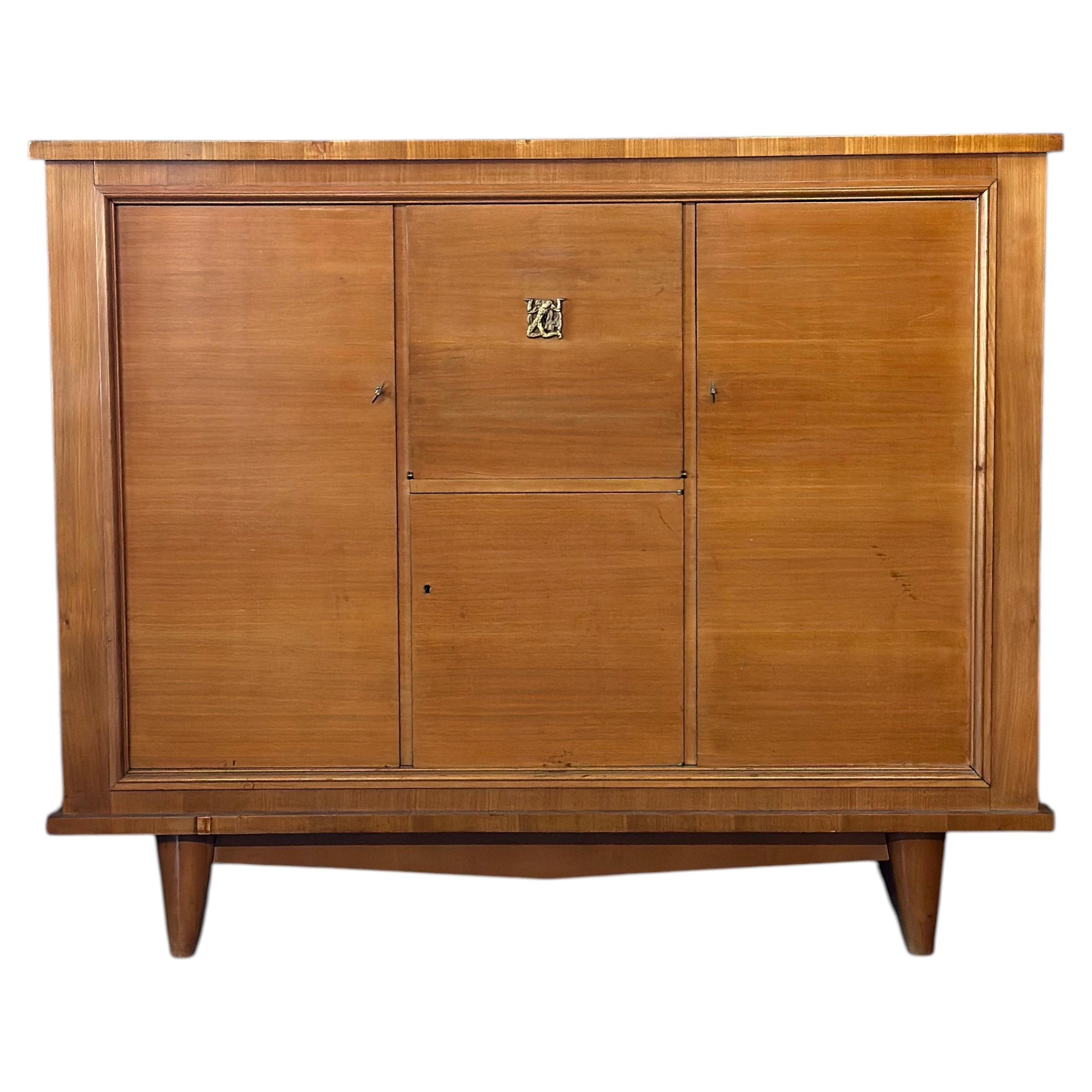 Armario francés de la época Art Déco