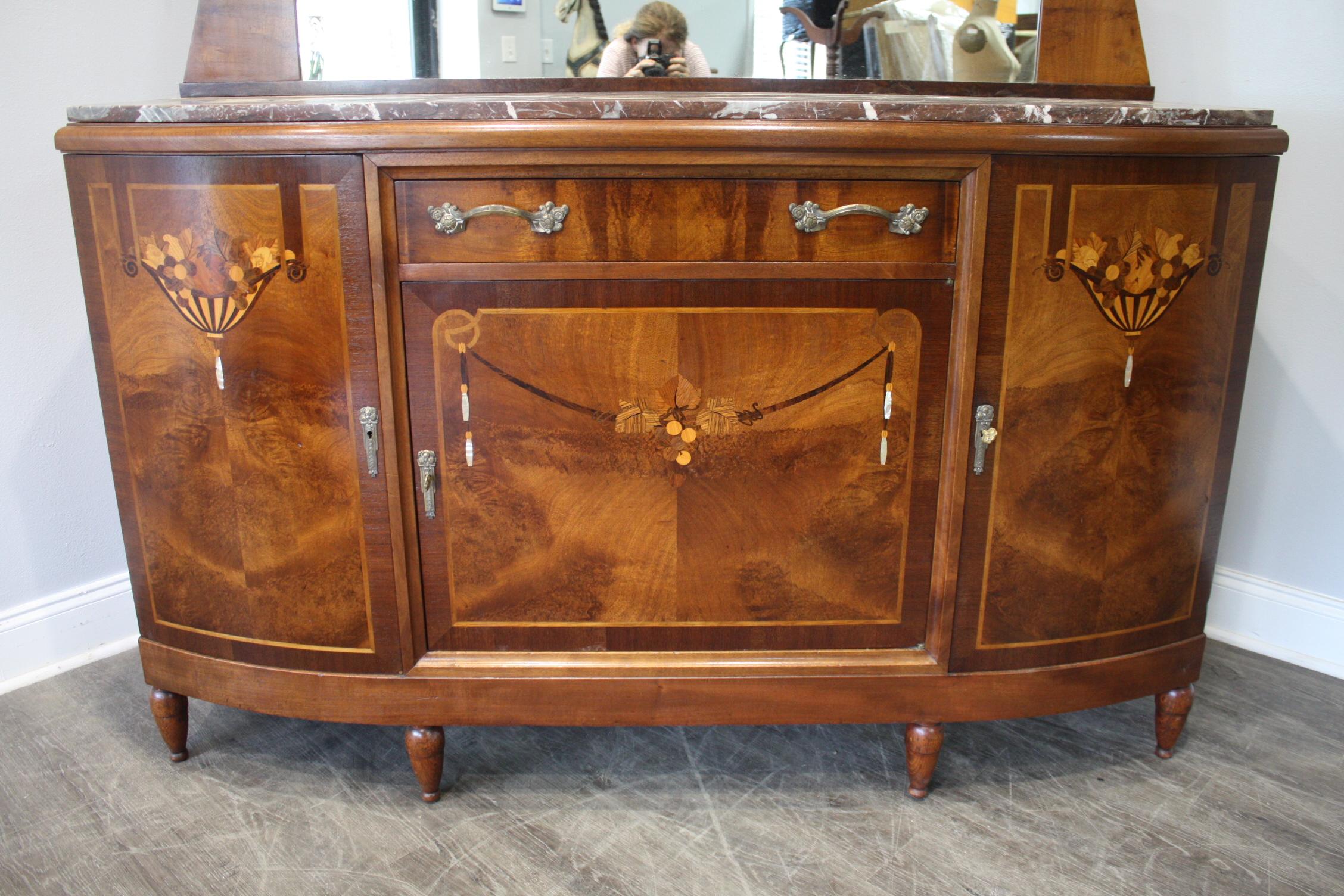 French Art Deco Period Dresser In Good Condition For Sale In Stockbridge, GA