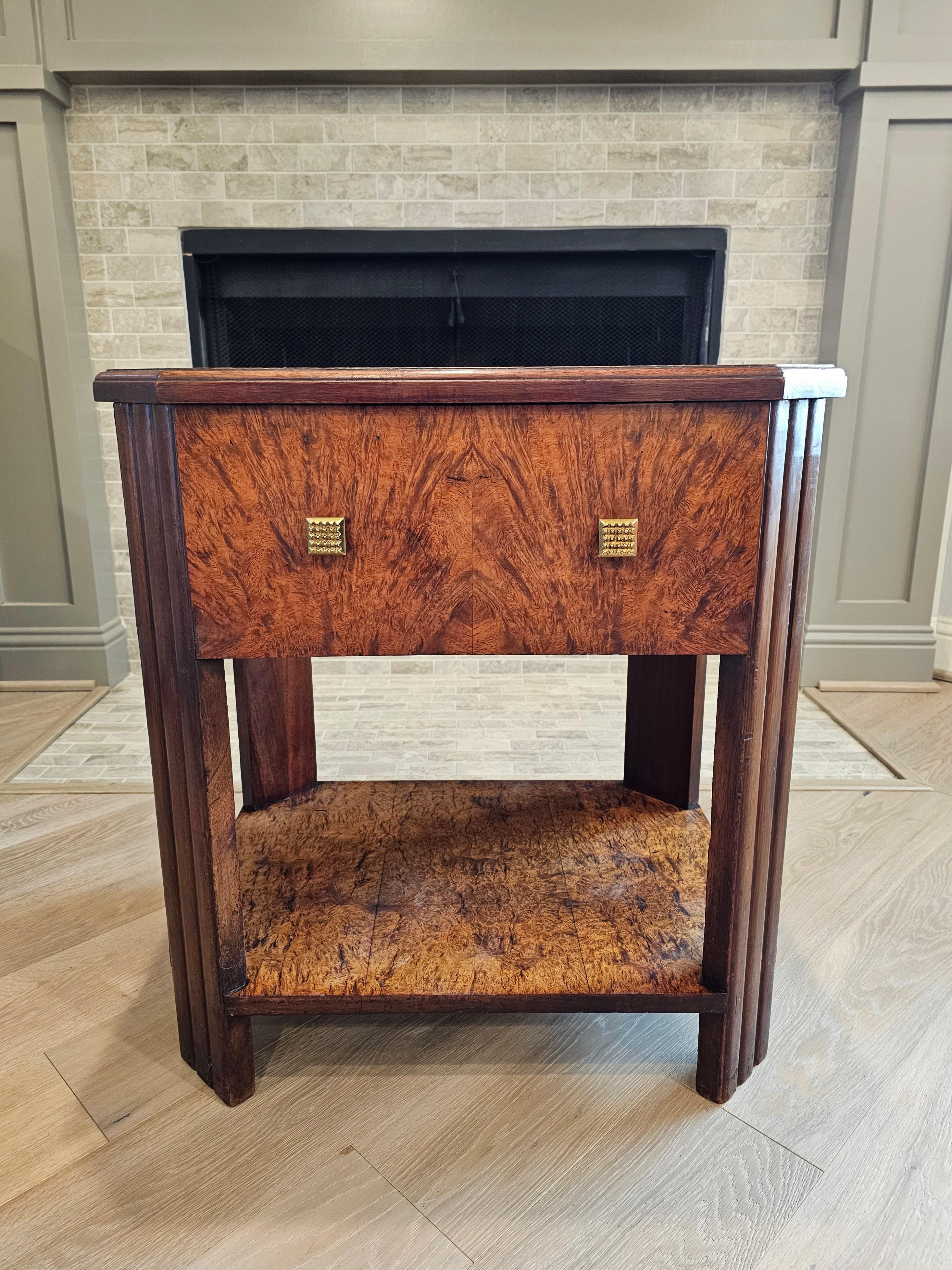 Französisch Art Deco Periode Jules Leleu Manier Burlwood Arbeitstisch (Mitte des 20. Jahrhunderts) im Angebot