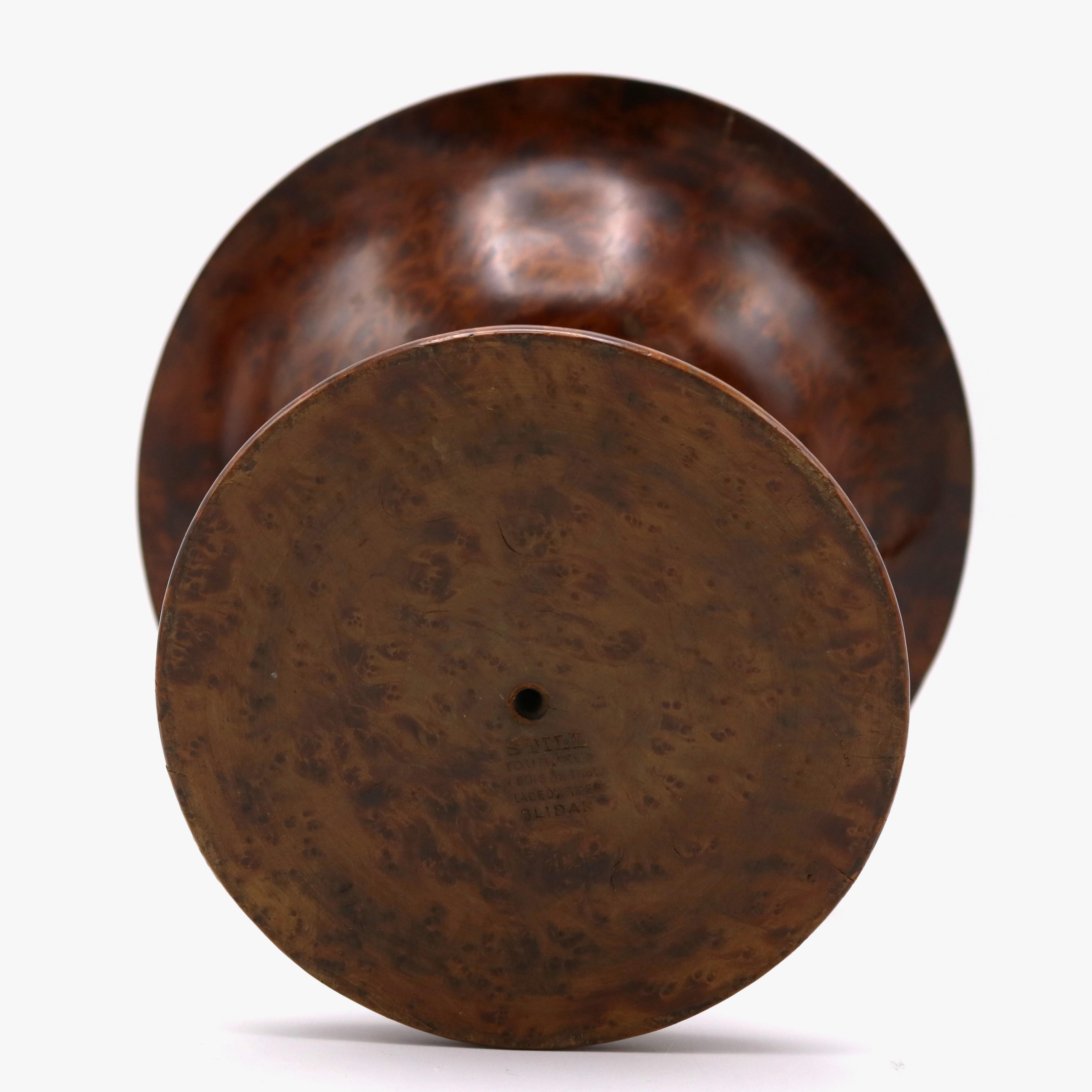 Noyer Tazza en noyer d'époque Art Déco France 1930 en vente