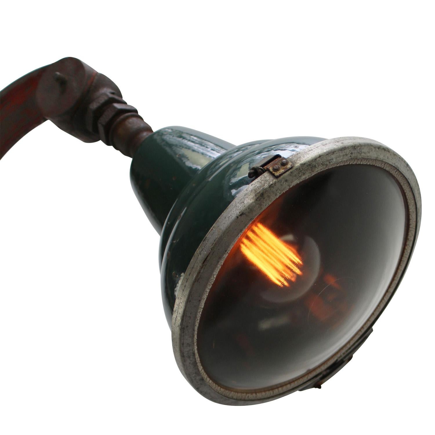 Art Deco Green Vintage Enamel and cast iron streetlight by Sammode, France
Cast iron arm, enamel shade with round clear glass

Size wall mount 33 × 6 cm

Shipped in parts, easy to assemble

Weight: 10.70 kg / 23.6 lb

Priced per individual item. All
