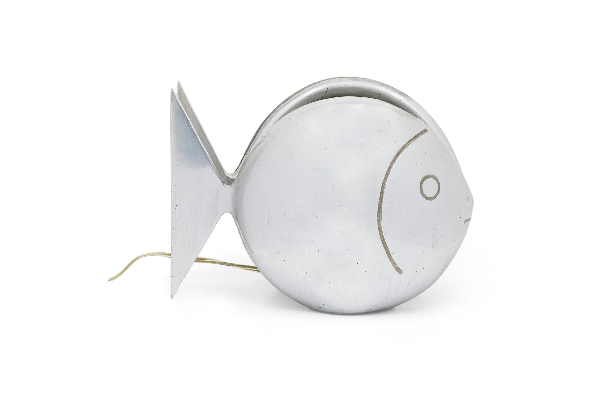 20ième siècle Lampe de table Art Déco Poisson en étain français en vente