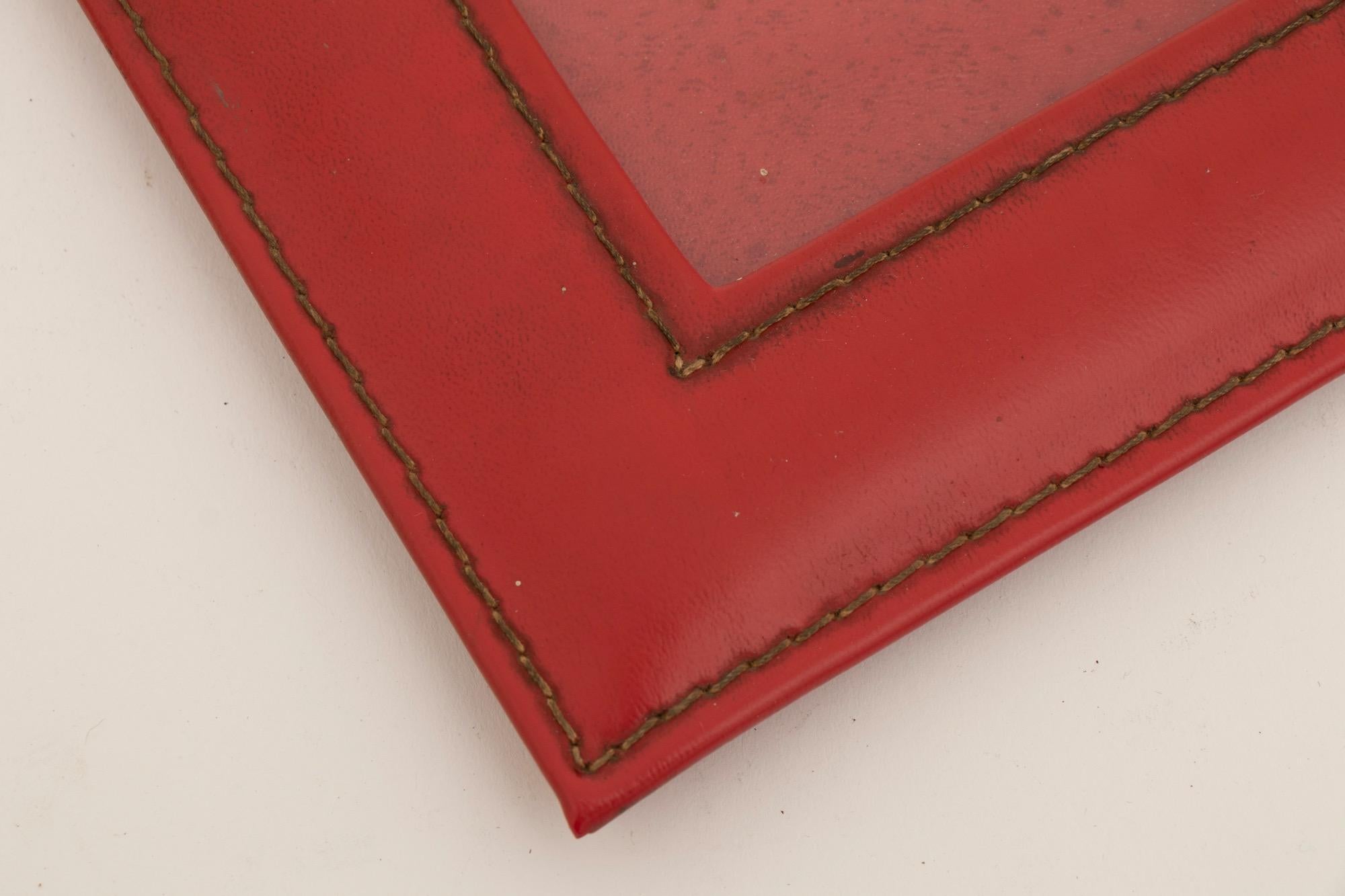 French Art Deco Photo Frame in an Italian Red Leather For Sale 1