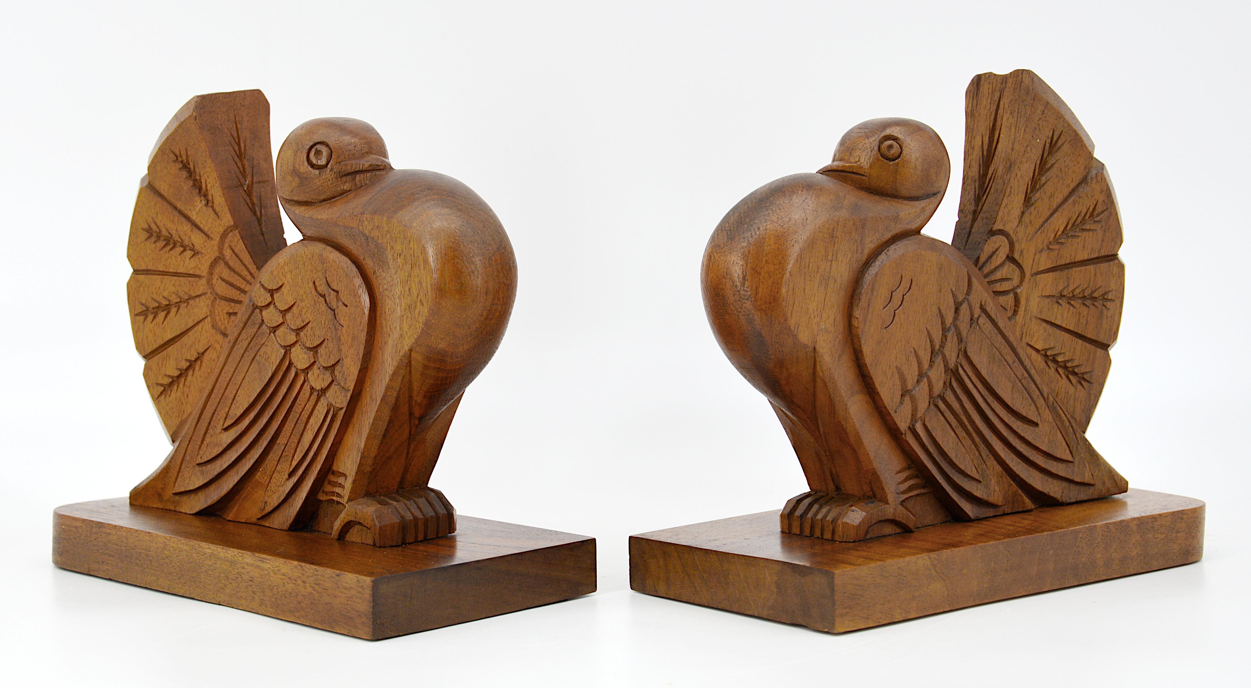 French Art Deco Pigeons Bookends, 1930s In Excellent Condition In Saint-Amans-des-Cots, FR