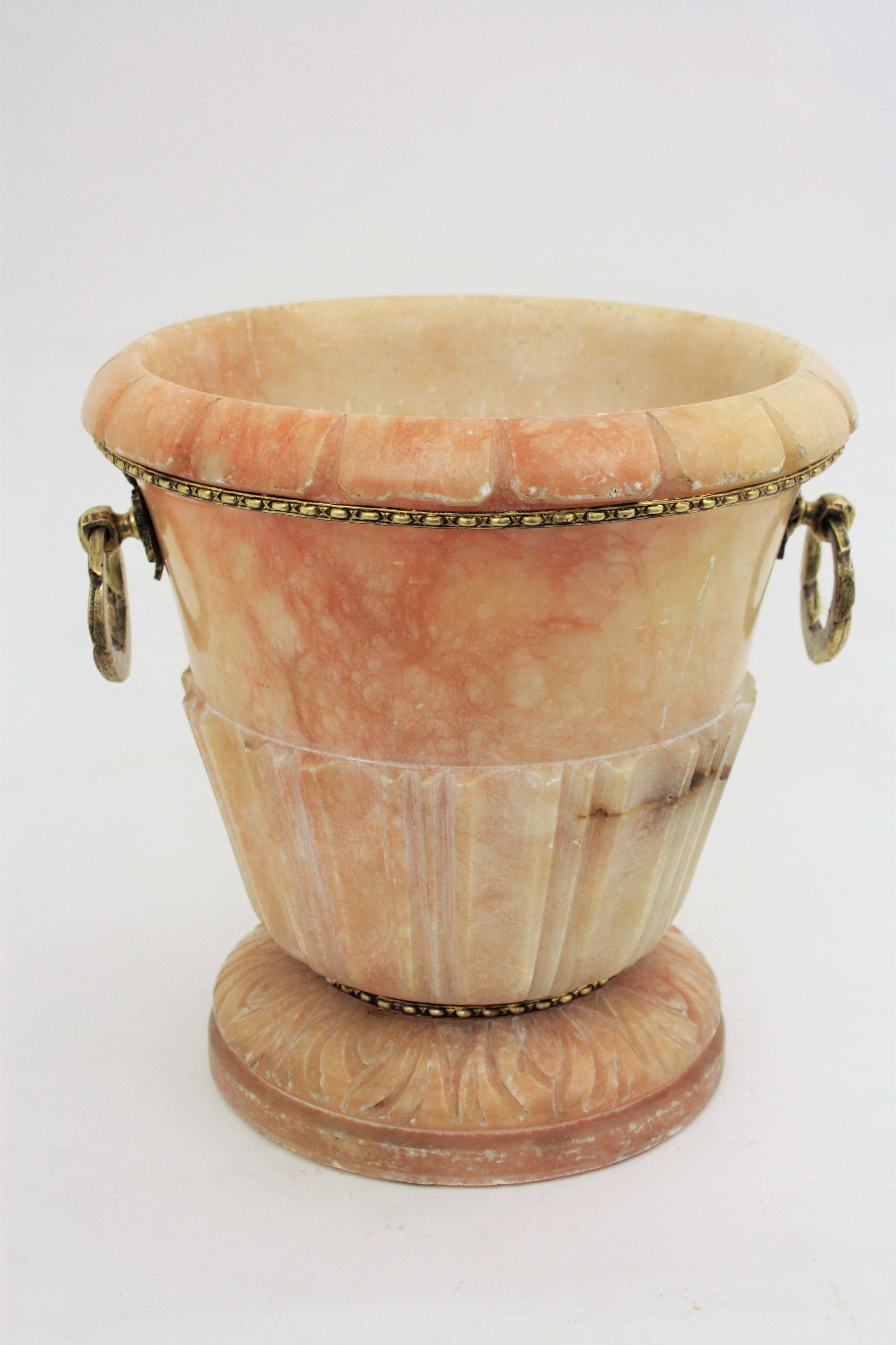 French Art Deco Pink Alabaster and Bronze Neoclassical Urn Vase / Wine Cooler In Good Condition In Barcelona, ES