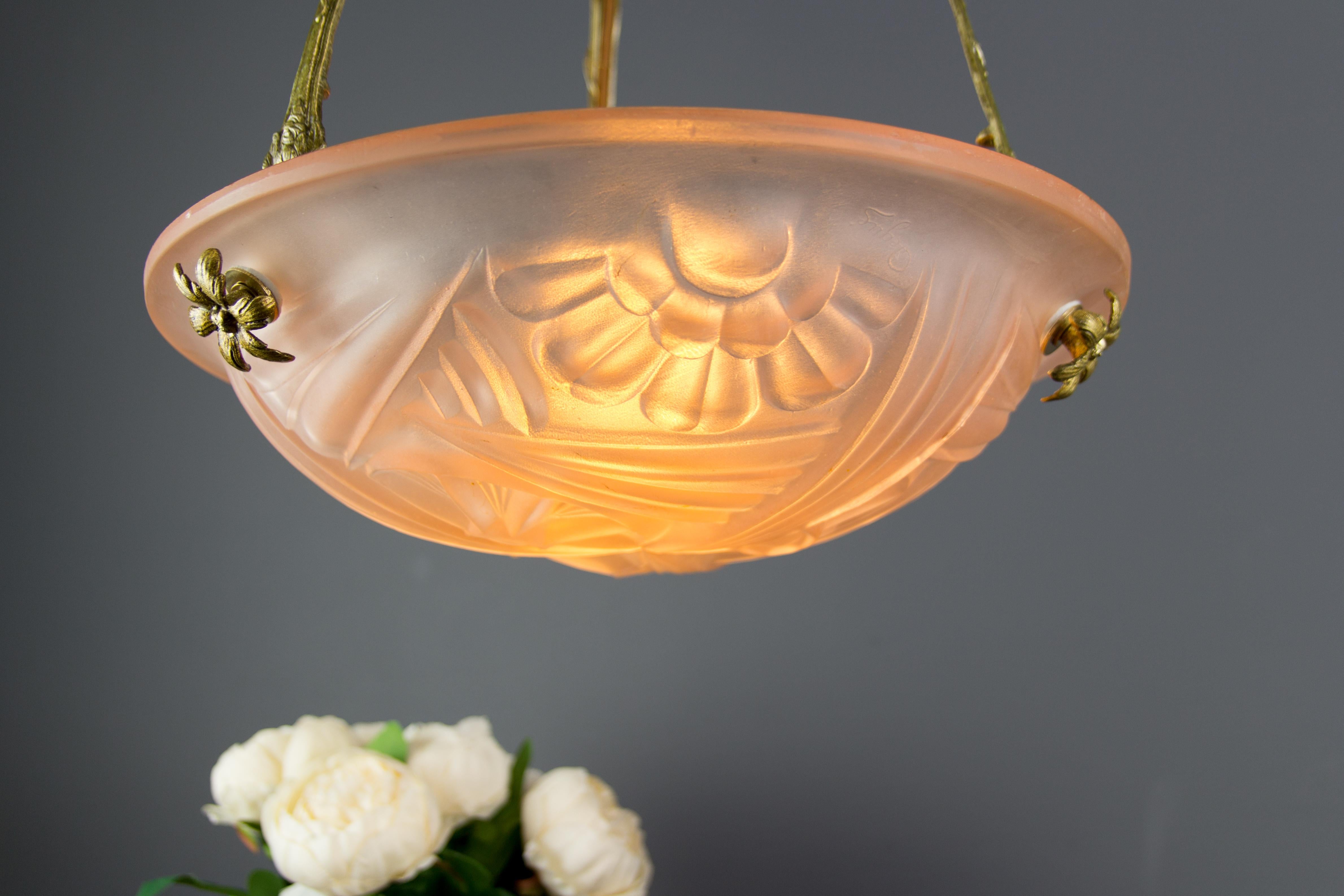French Art Deco Pink Glass and Bronze Pendant Chandelier Signed Degue, 1920s 2