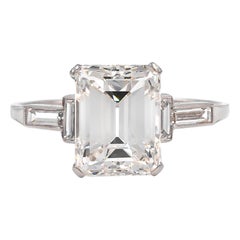 French Art Deco Platinum GIA Certified 3.07 Carat Emerald Cut Engagement Ring