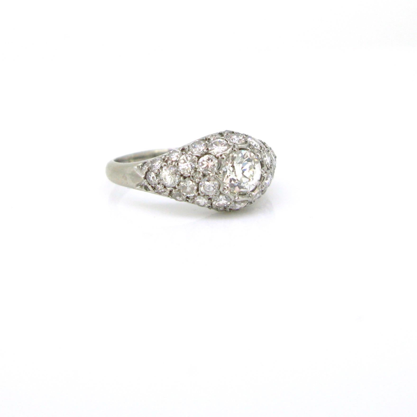 French Art Deco Platinum Pavé Diamonds Engagement Wedding Ring In Good Condition In London, GB