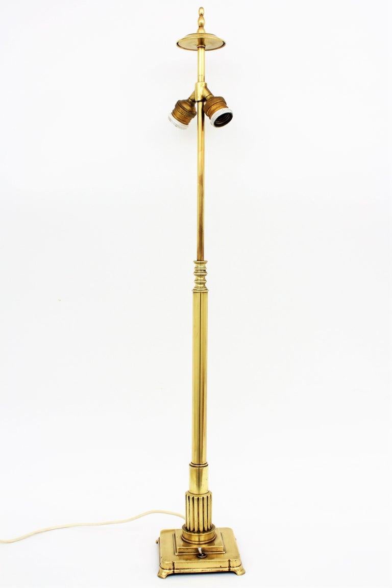French Art Deco Column Table Lamp in Polished Brass In Good Condition For Sale In Barcelona, ES