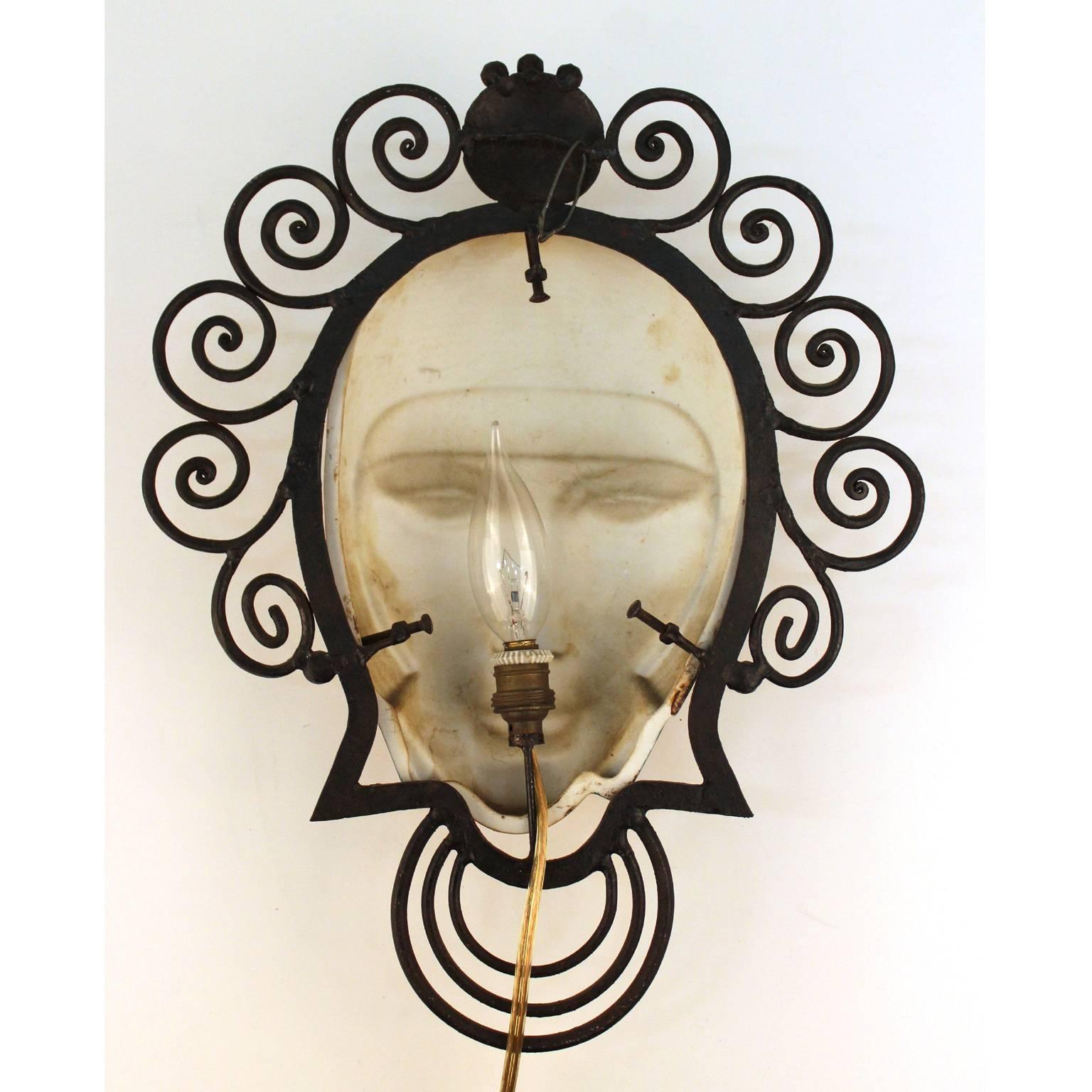 French Art Deco Porcelain Mask Sconce In Good Condition In New York, NY