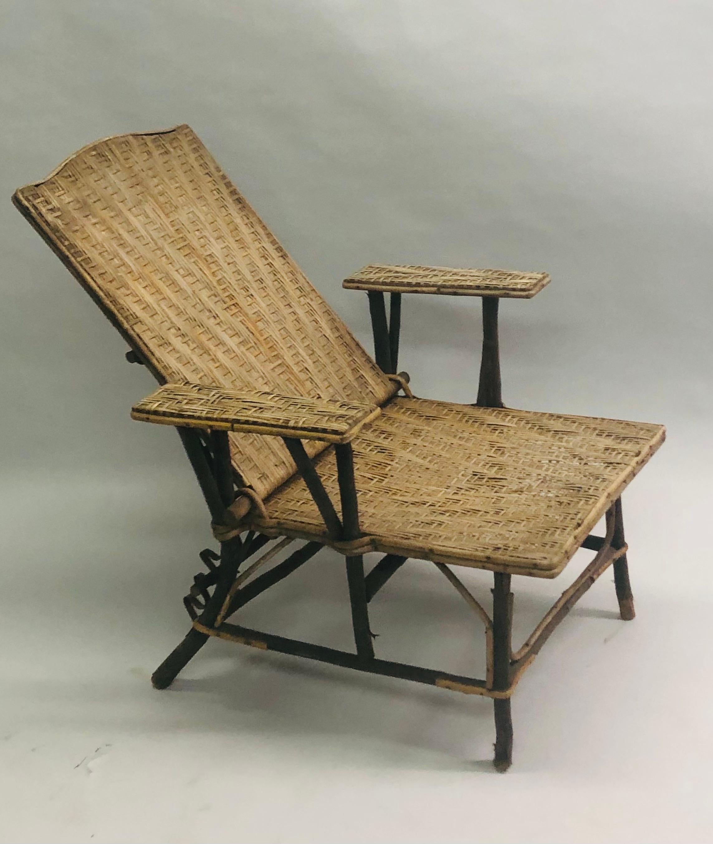 French Art Deco Rattan Lounge Chair / Recliner / Chaise Longue, 1920 For Sale 2