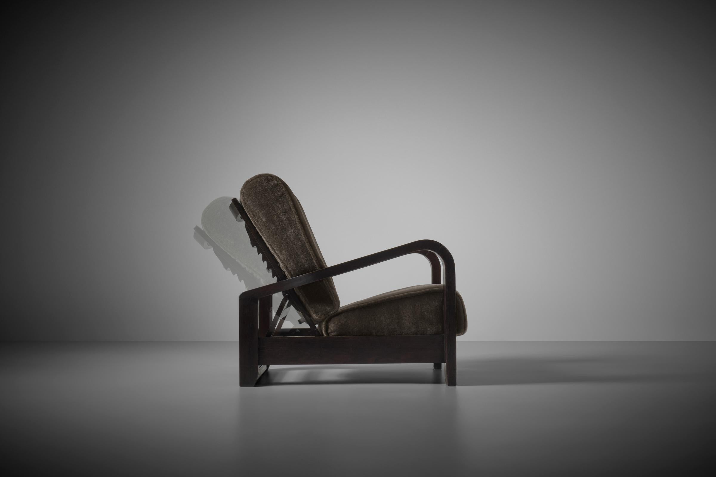 Mohair French Art Deco reclining Lounge chair, 1930s For Sale