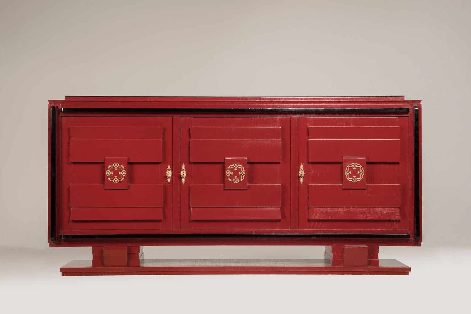 French 1940s Art Deco Style Red Lacquered and Black Details and Top Credenza 10