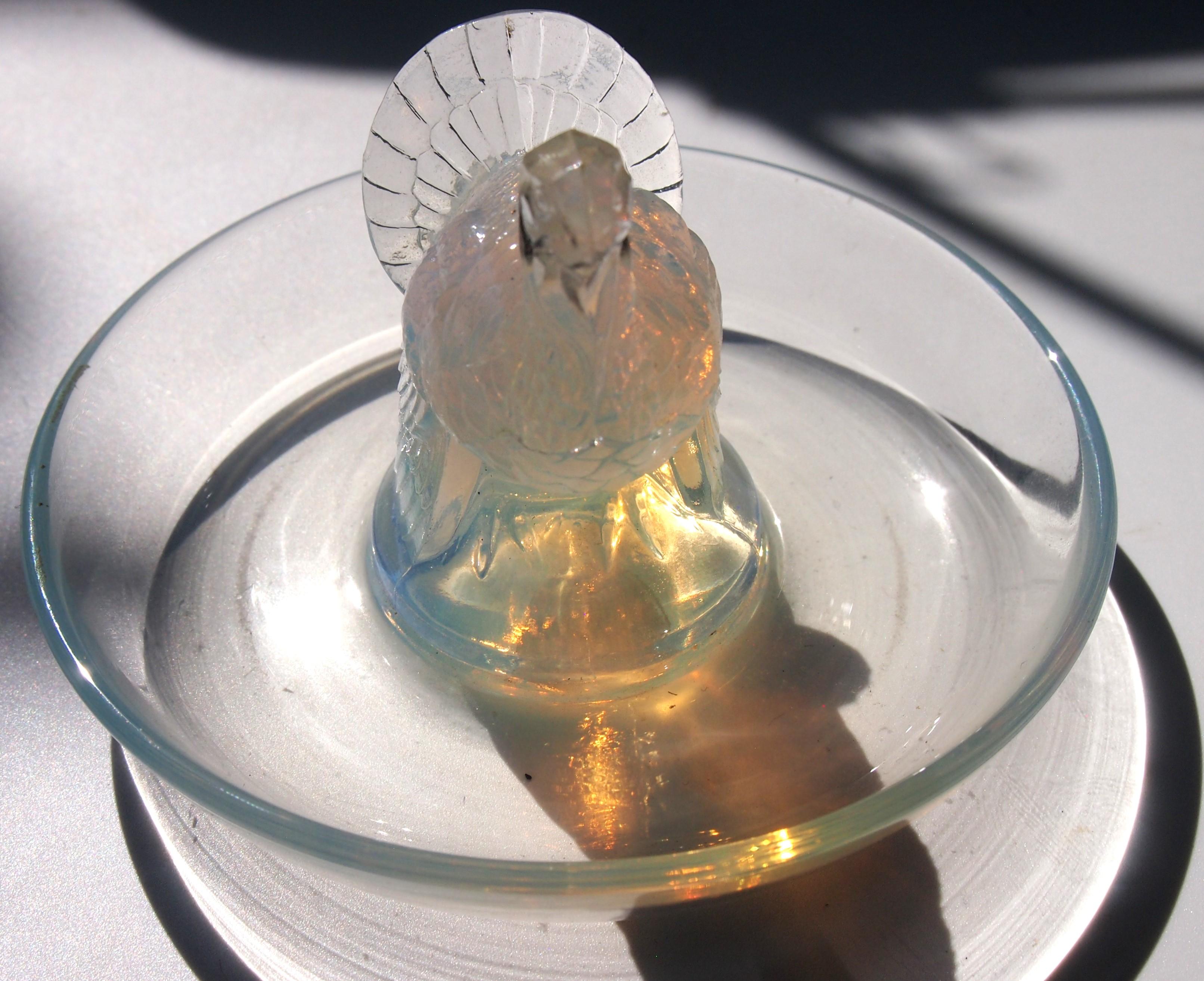 French Art Deco Rene Lalique Opal Turkey  Glass Dish, 1925 -signed For Sale 6