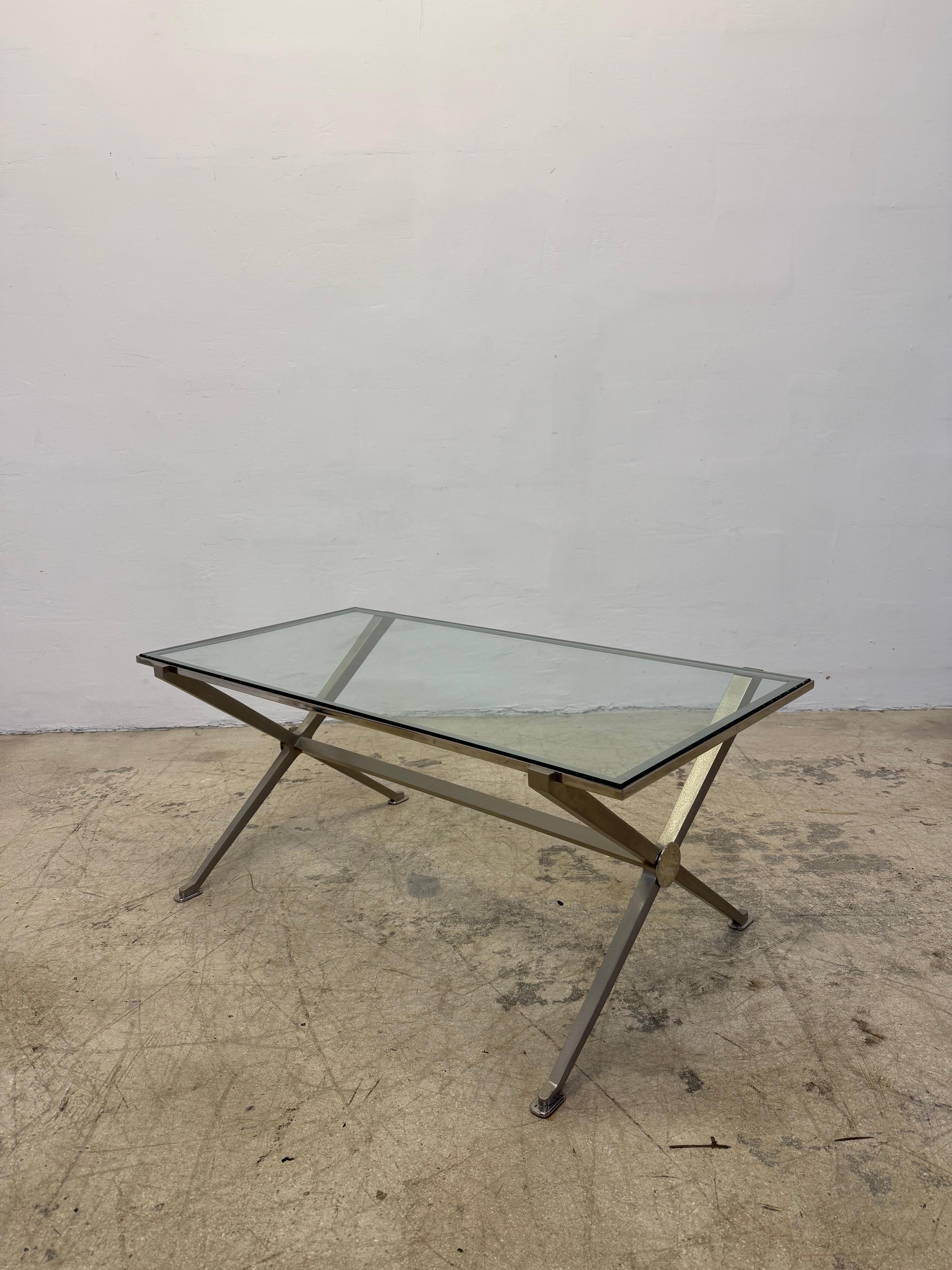 French Art Deco Revival Glass and Steel Coffee or Cocktail Table, 1970s - 2 of 2 In Good Condition For Sale In Miami, FL