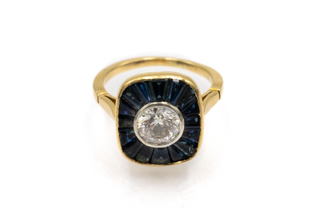 Anillo Art Déco francés con un diamante talla antigua de 1,00 ct y zafiros naturales en Bueno estado para la venta en Chorzów, PL